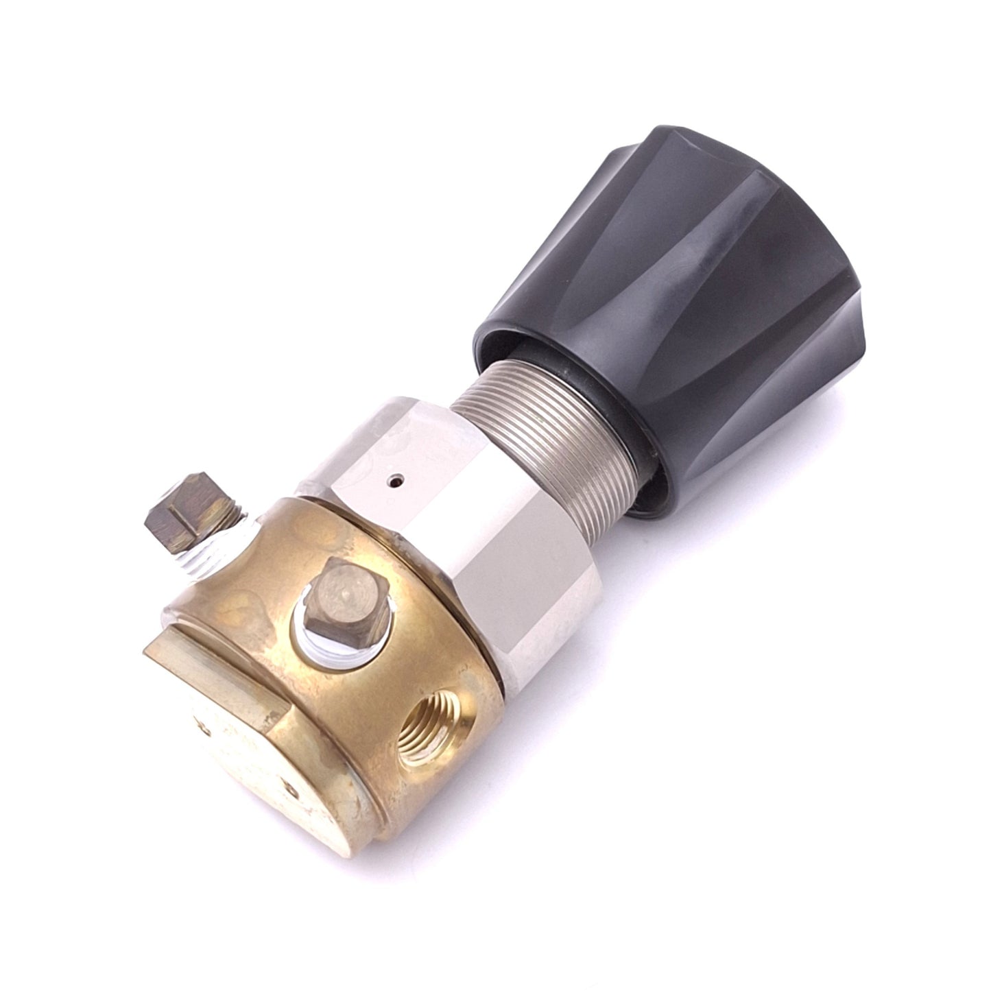 Used Tescom 44-2213-241V Pressure Regulator, 0-250psi Set, 3500psi Max In, 1/4in NPT