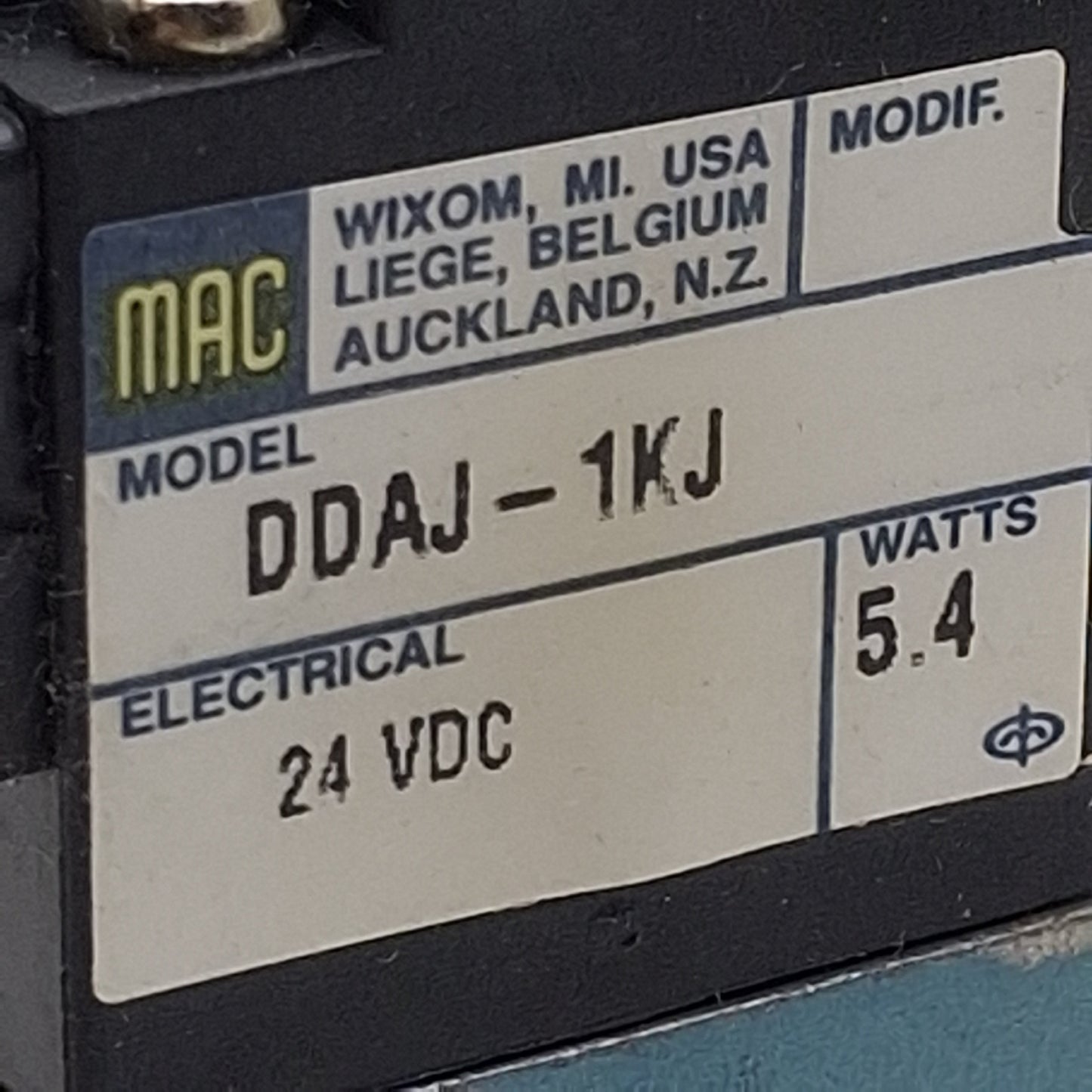Used Mac 45A-DDAJ-1KJ Solenoid Valve, 4/2-Way, #10-32, Vac-120psi, 0.15Cv, 24VDC Coil