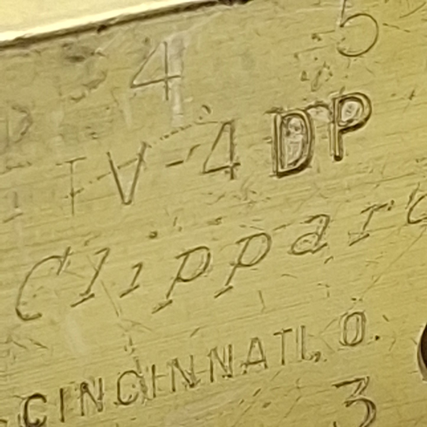 Used Clippard TV-4DP Brass Toggle Valve, 4/3-Way, 1/8in NPT, 150psi Max, 125l/min