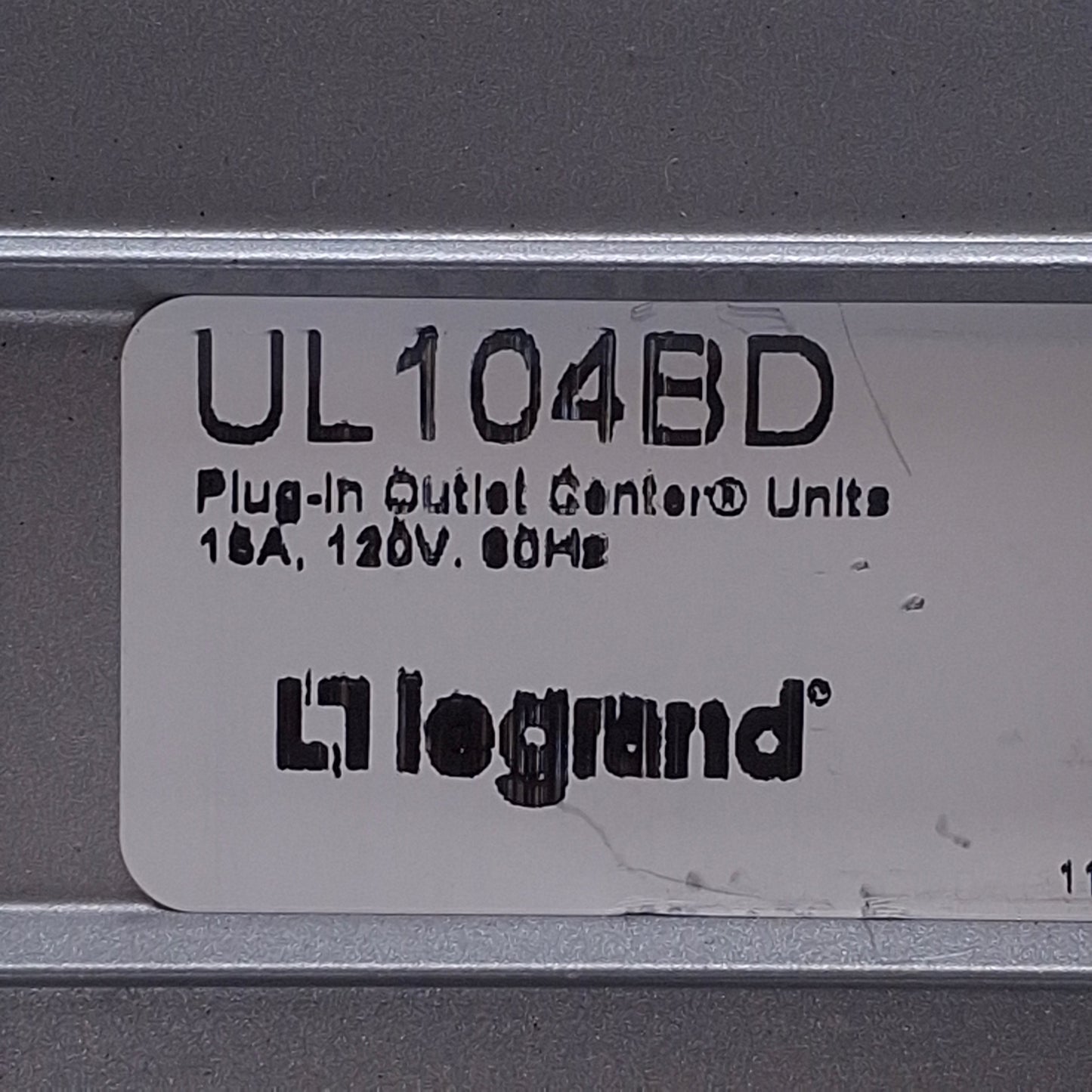 Used Legrand UL104BD Power Strip 4-Outlet, 9-1/4" Length, 15A 120VAC 60Hz, 6' Cord
