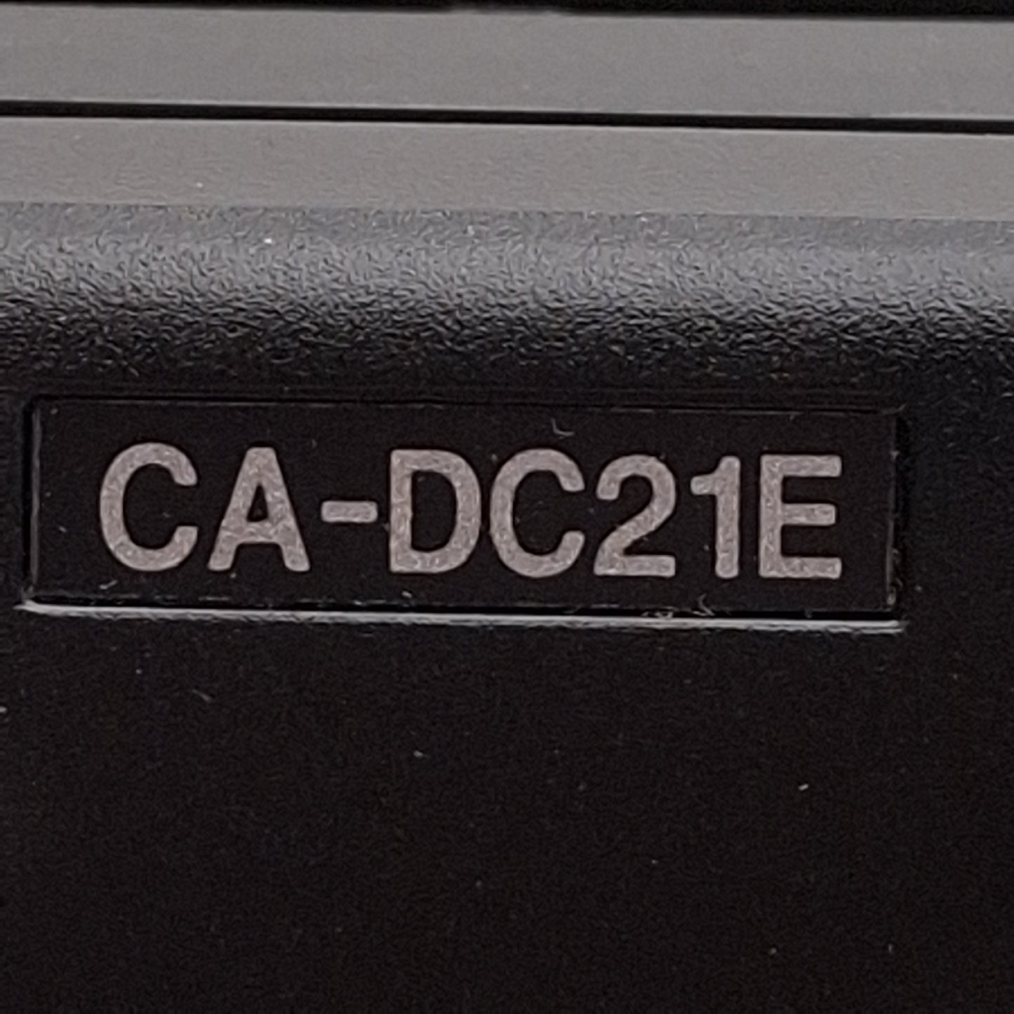 Used Keyence XG-8702P / CA-DC21E Multi-Camera Imaging System/Controller, 24VDC