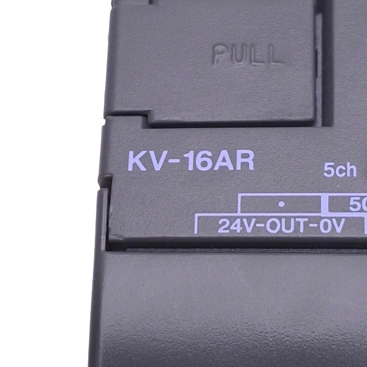Used Keyence KV-16AR Programmable Controller, 10DI 6RO, RS232C, 100-240VAC, DIN Rail