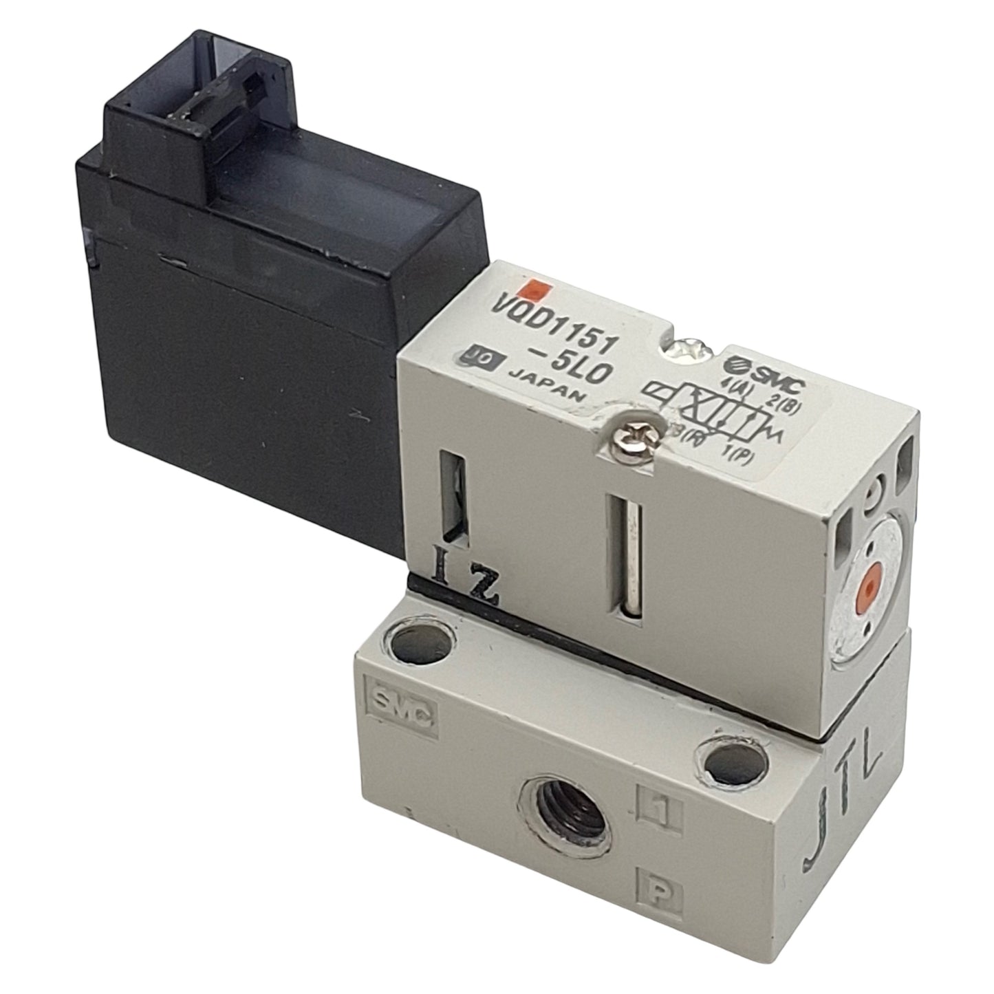 Used SMC VQD1151-5L0 Solenoid Valve, 4/2-Way, M5x0.8, Vac-0.7MPa, 24VDC Coil