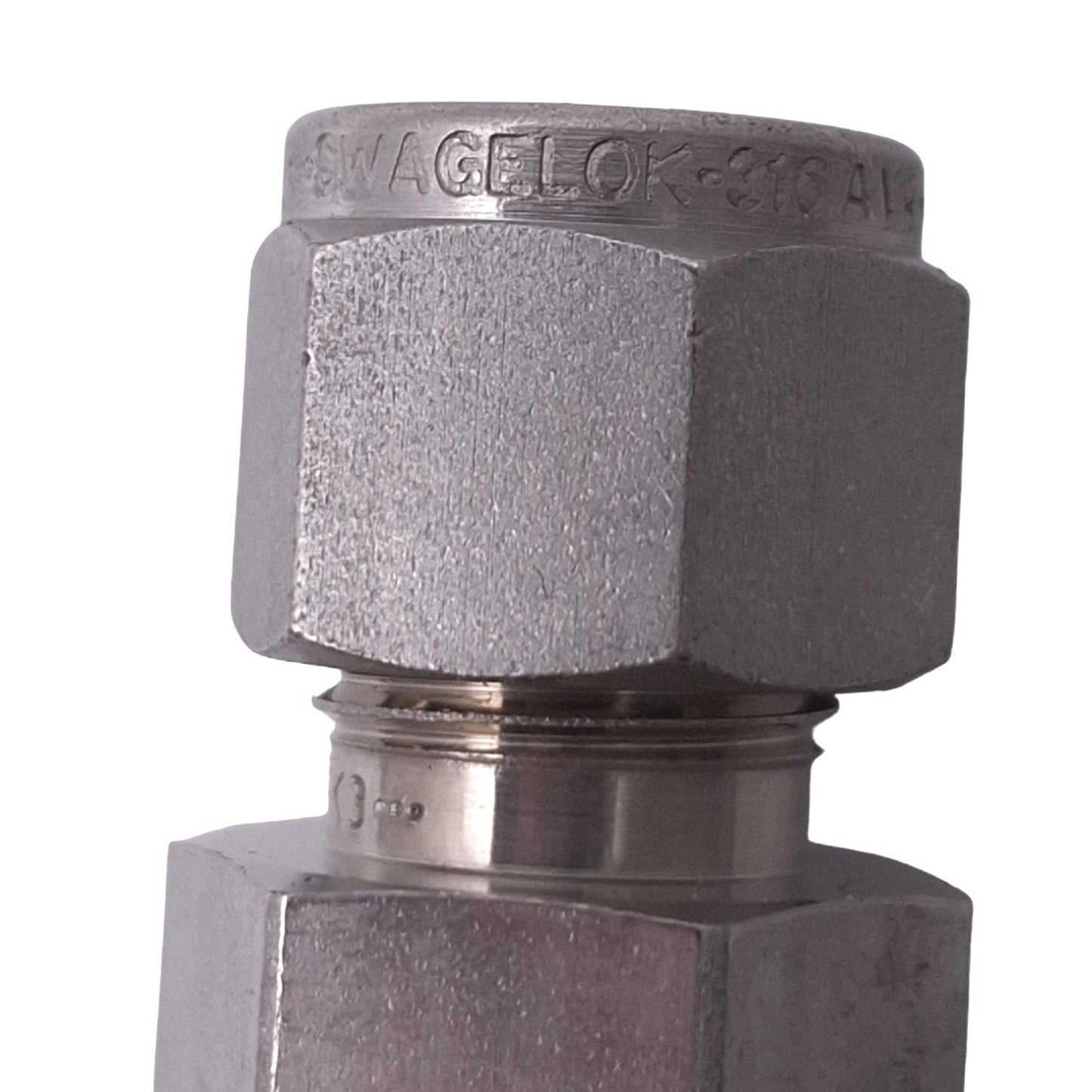 Used Swagelok SS-600-7-4 Stainless Steel Tube Fitting, 3/8in OD, 1/4in NPT Female