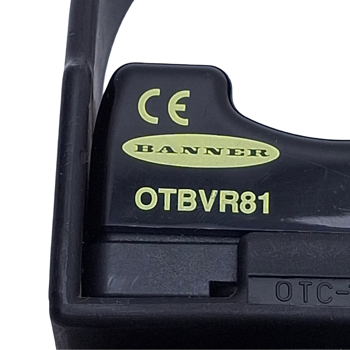 Used Banner OTBVR81 Optical Momentary Touch Button 20-30VAC/DC, SPDT, 2ft Cable