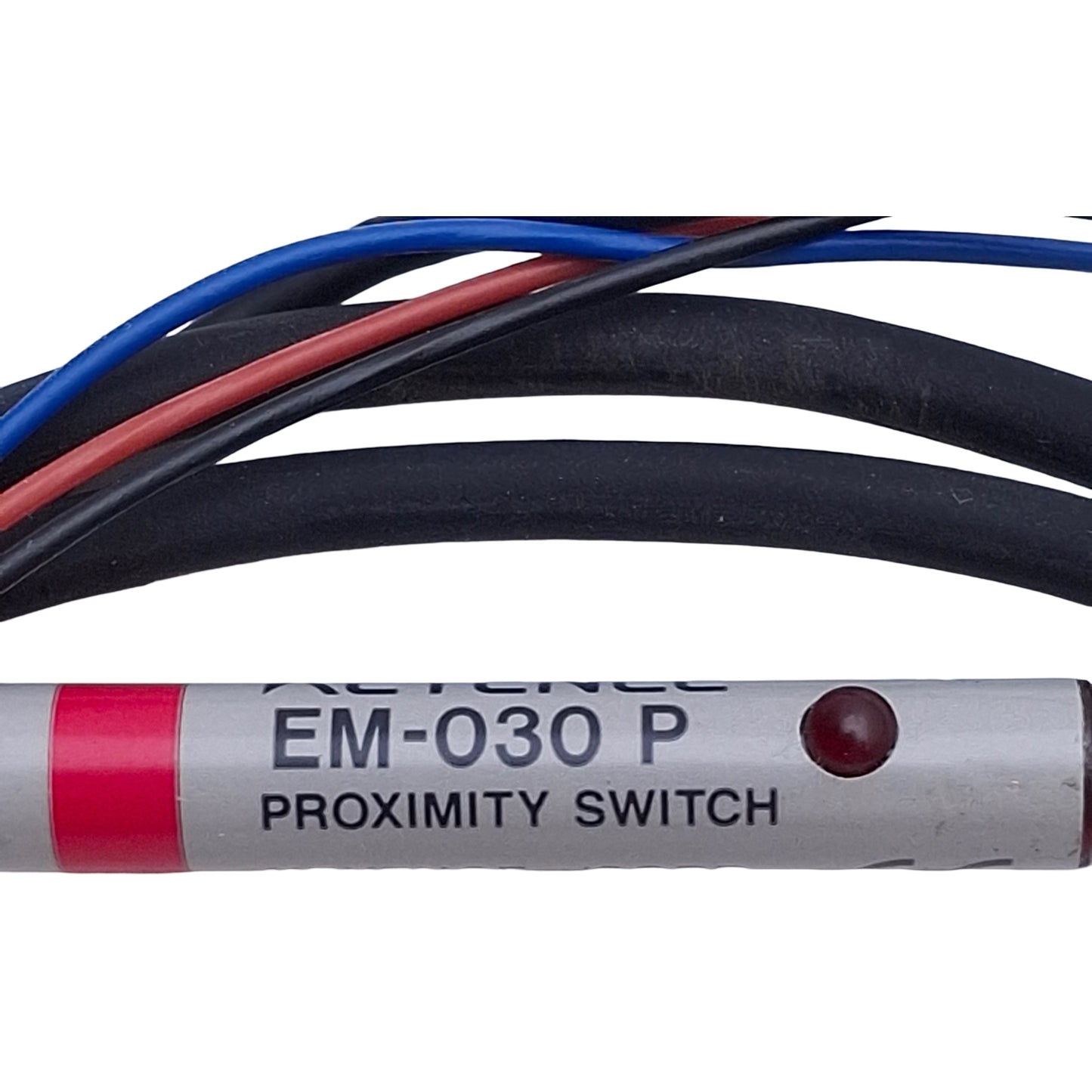 Used Keyence EM-030P Proximity Sensor With Amplifier ø3mm, 0.6mm±15%, 10.8-30VDC