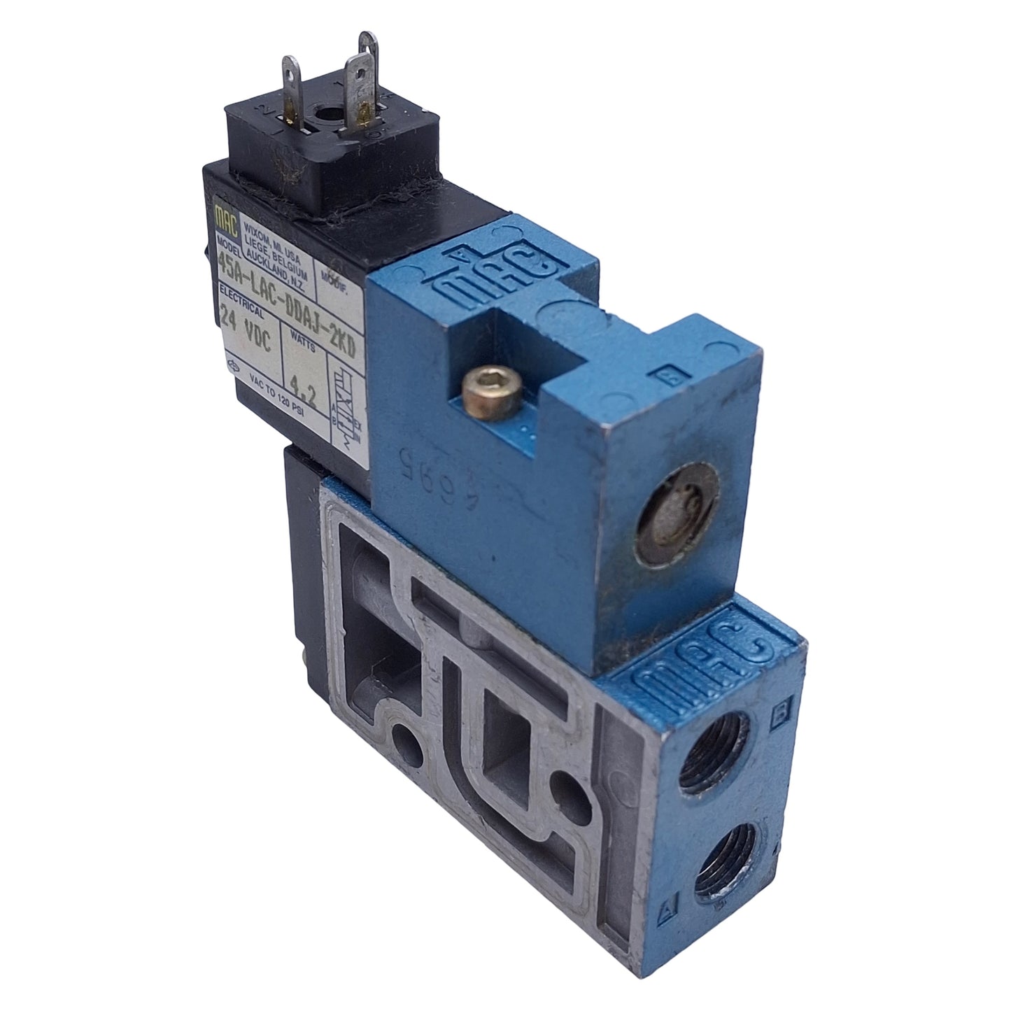 Used Mac 45A-LAC-DDAJ-2KD Solenoid Valve, 4/2-Way, 1/8in NPT, Vac-120psi, 24VDC Coil