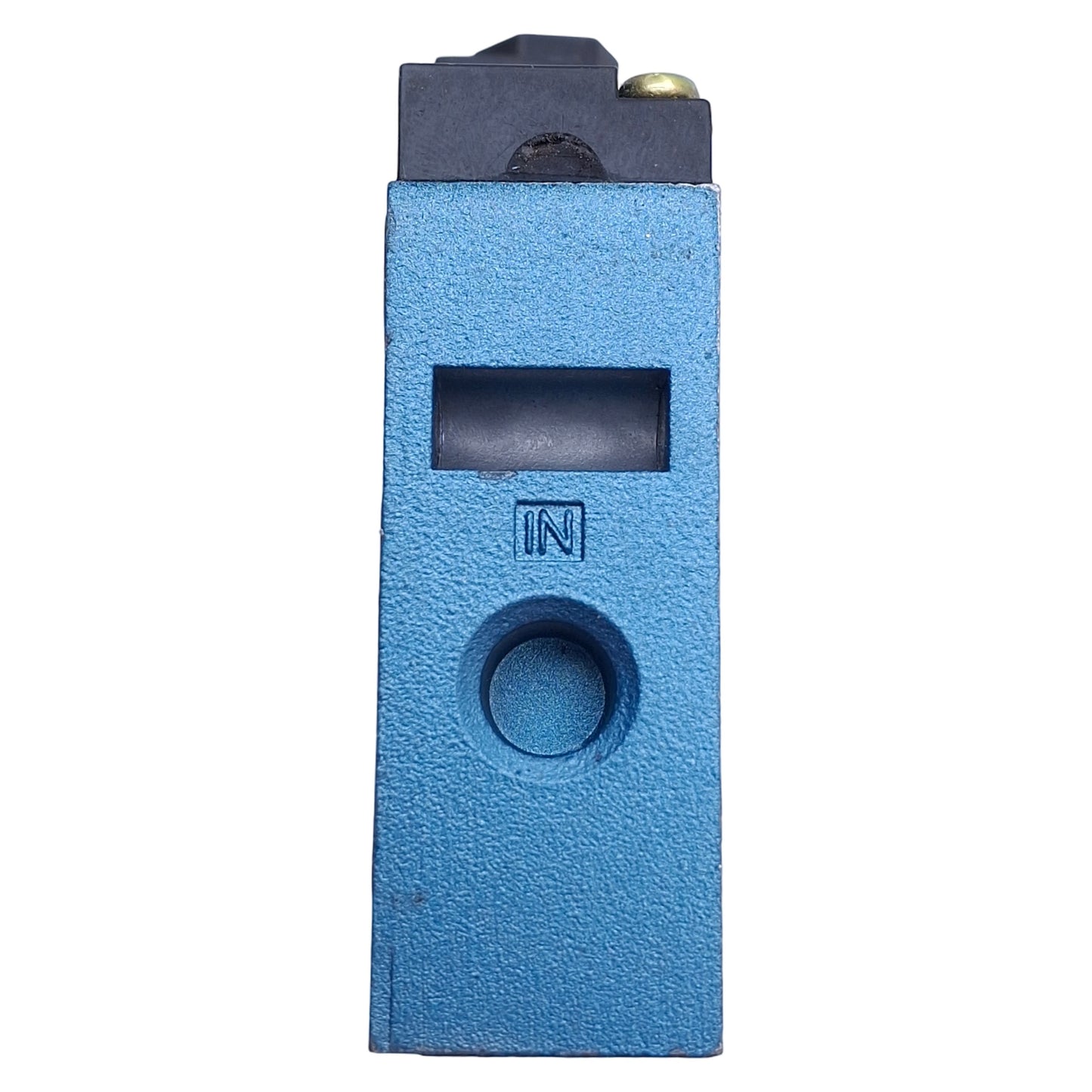 Used Mac 45A-LAC-DDAJ-2KD Solenoid Valve, 4/2-Way, 1/8in NPT, Vac-120psi, 24VDC Coil