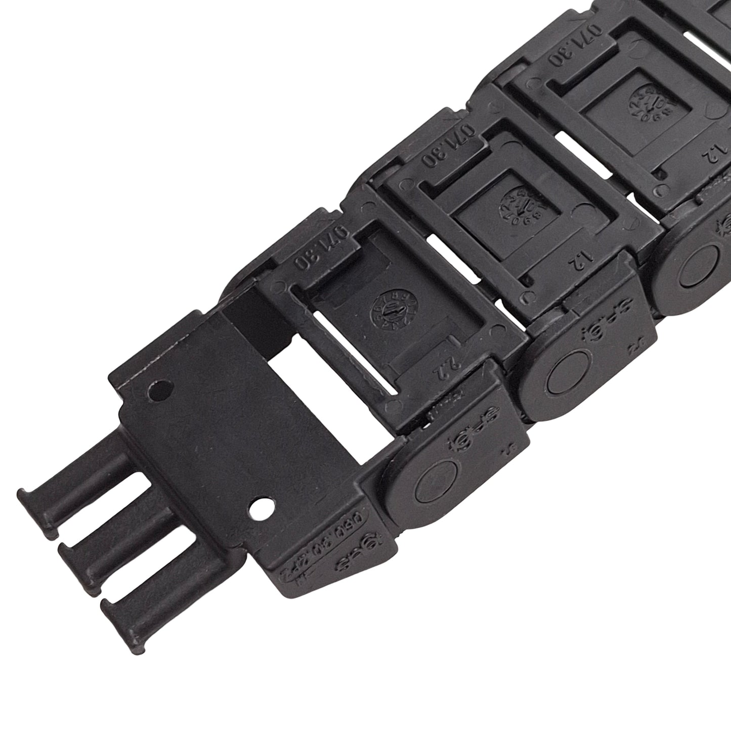 Used Igus 7.30.028 Energy Chain, 30x10.3mm Inner, ø28mm Bend, 94-Link + Ends, 77.25in
