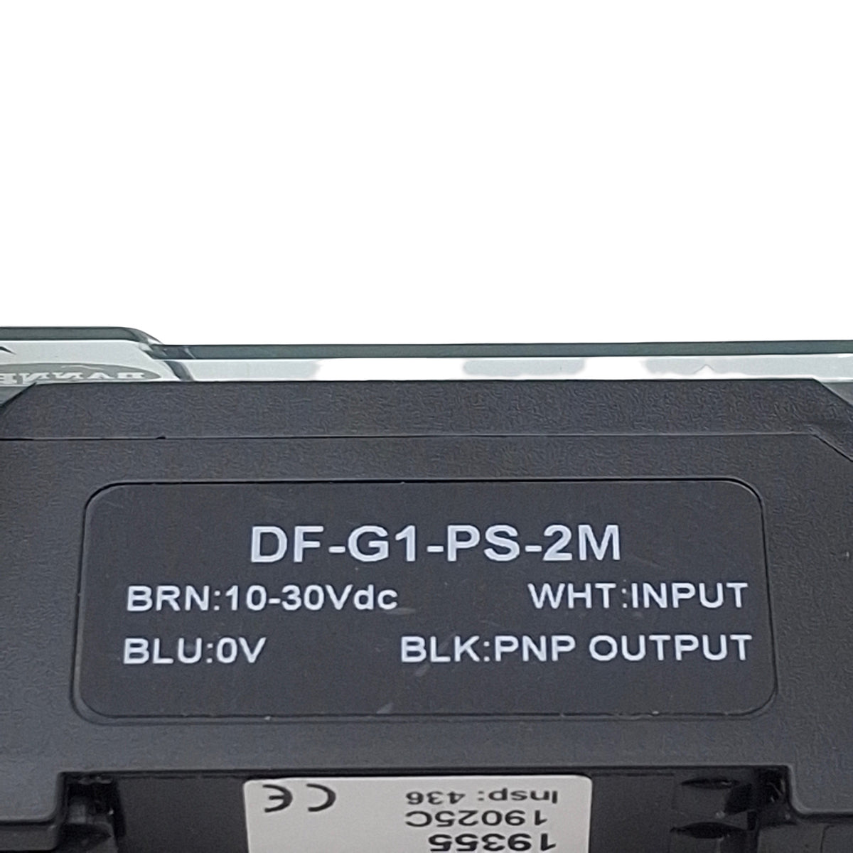 Used Banner DF-G1-PS-2M Fiber Optic Amplifier, PNP Out, 10-30VDC, 4-Wire Lead, 1.7m