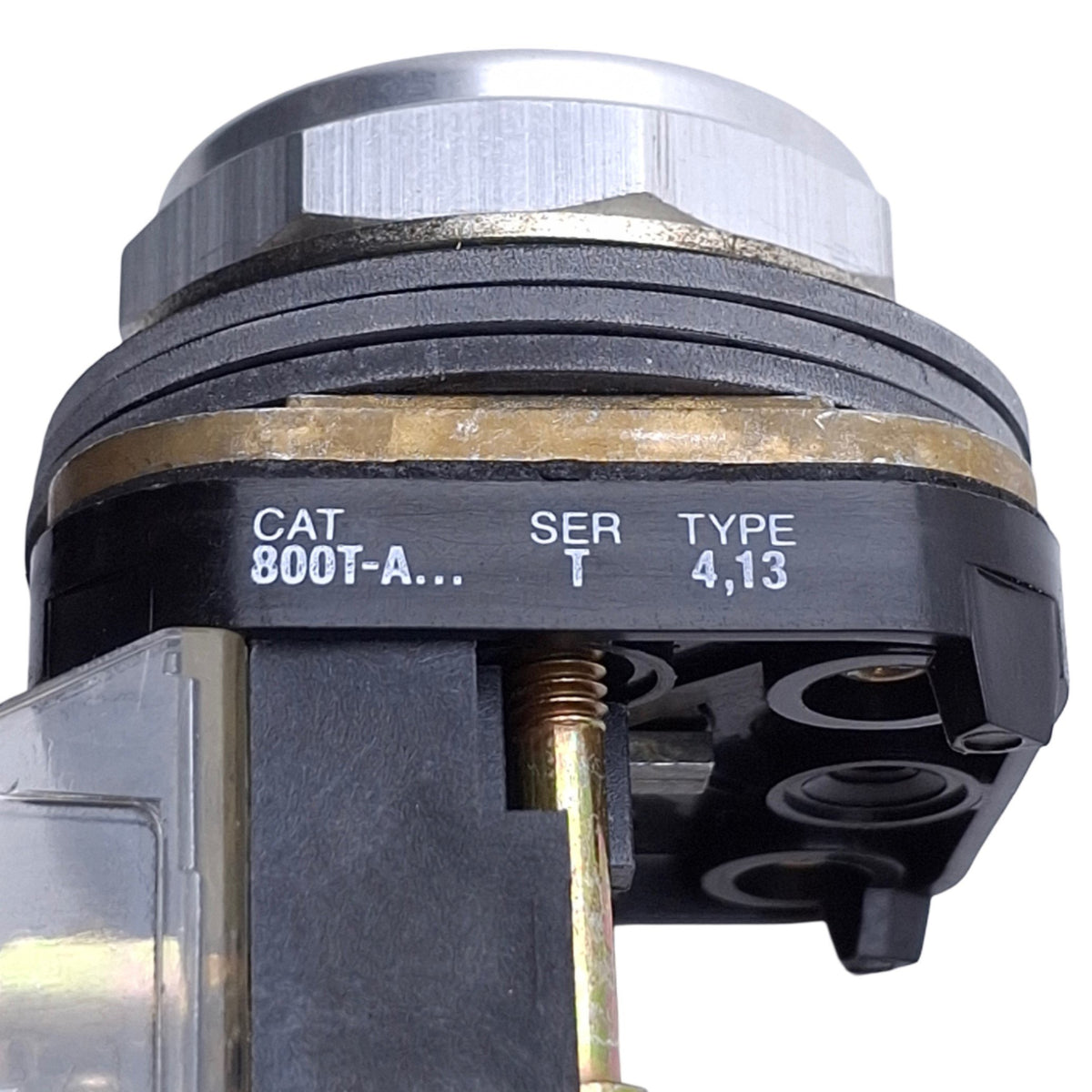 New – Open box Allen Bradley 800T-A2A Pushbutton Switch, Momentary, Flush, 30mm, Black, 1NO+1NC