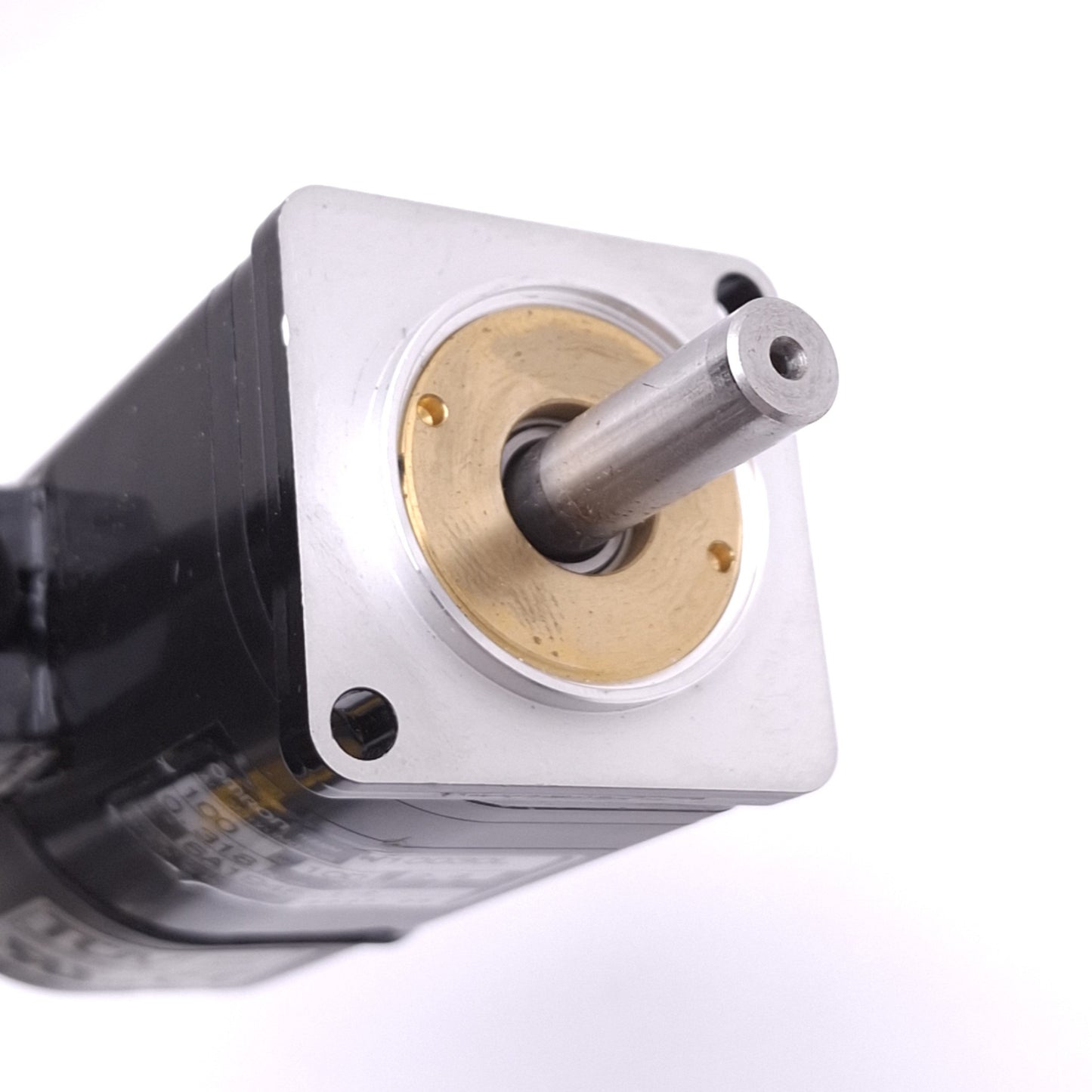 Used Omron R88M-W10030L AC Servo Motor, 100W 100VAC 2.4A, 3000RPM, 0.318Nm, 40x40mm