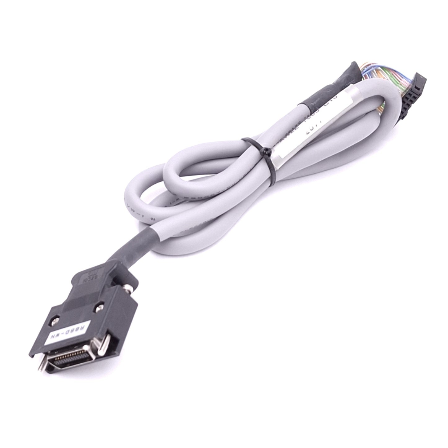Used Omron XW2Z-100J-B16 Servo Communication Cable for R88D/CS1 Series, 1m, 20-Wire