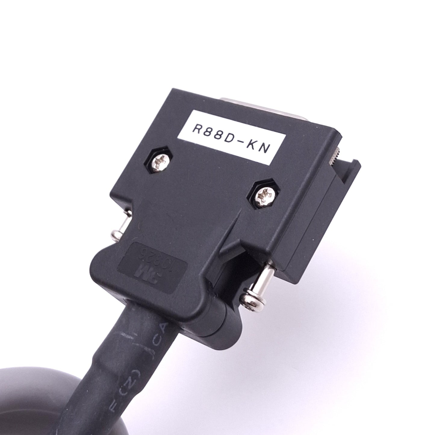 Used Omron XW2Z-100J-B34 Servo Communication Cable for R88D/CS1 Series, 1m, 20-Wire