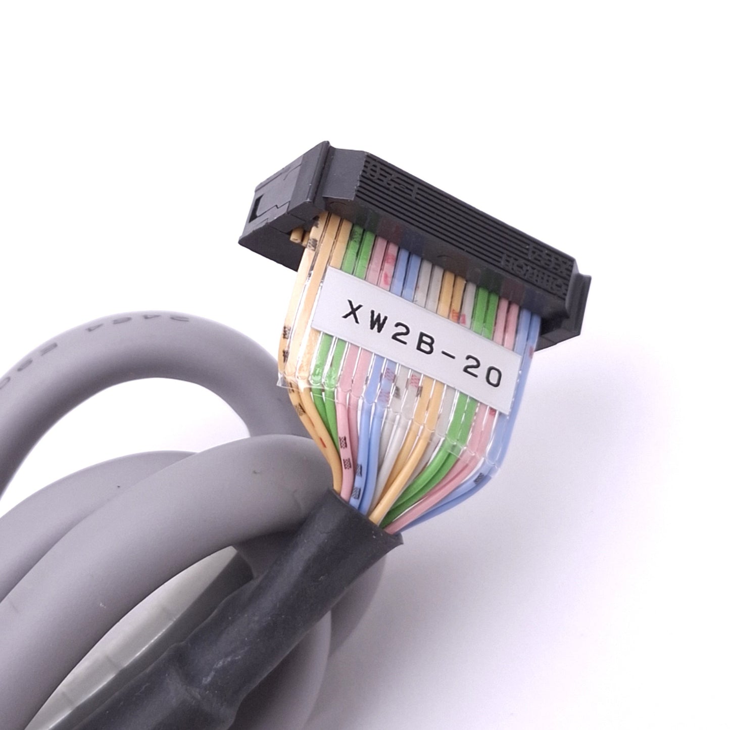 Used Omron XW2Z-100J-B34 Servo Communication Cable for R88D/CS1 Series, 1m, 20-Wire