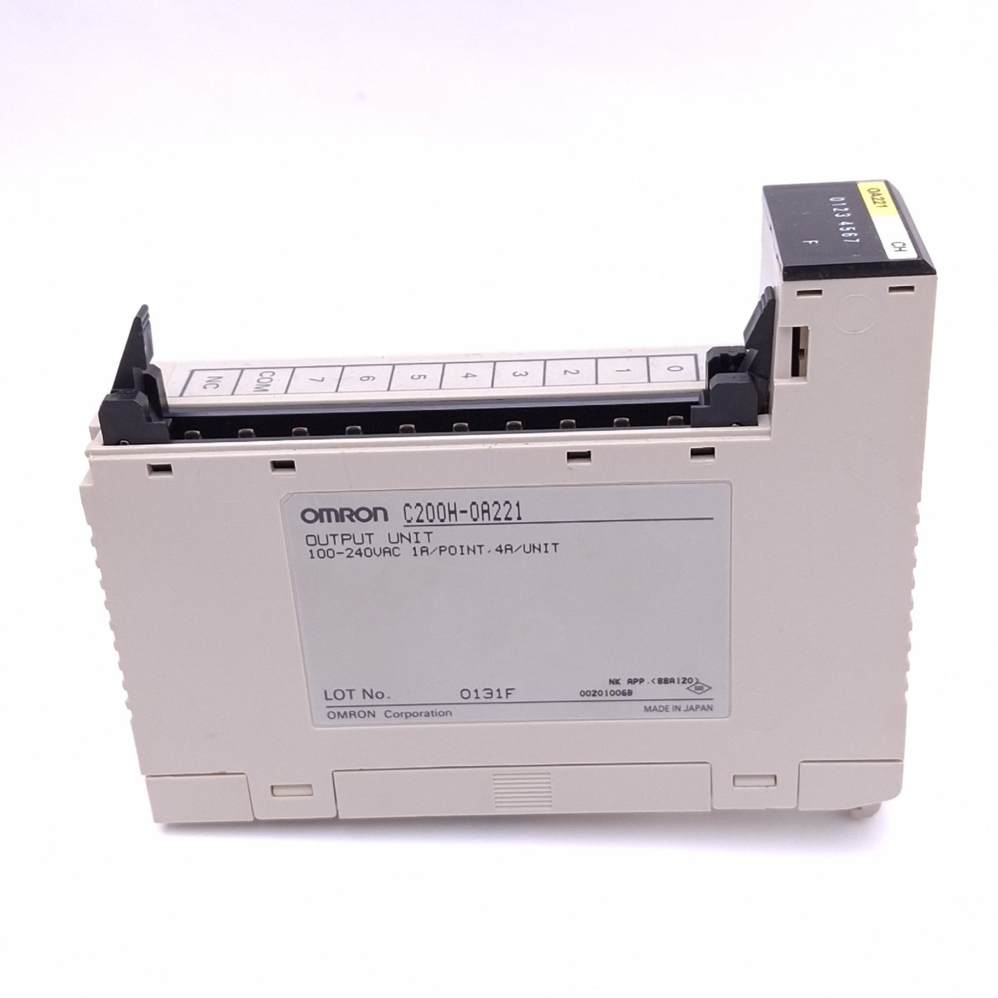 Used Omron C200H-OA221 Output Unit for SYSMAC PLC, 8-Point, 100-240VAC 4A Max Out