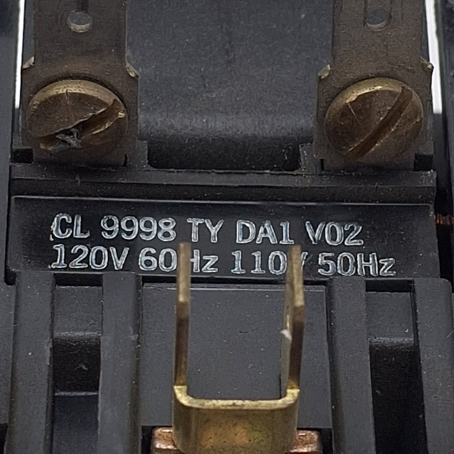 Used Square D 8190DPA13V02 Contactor, 3-Pole NO, 20A 600VAC, 110/120VAC Coil