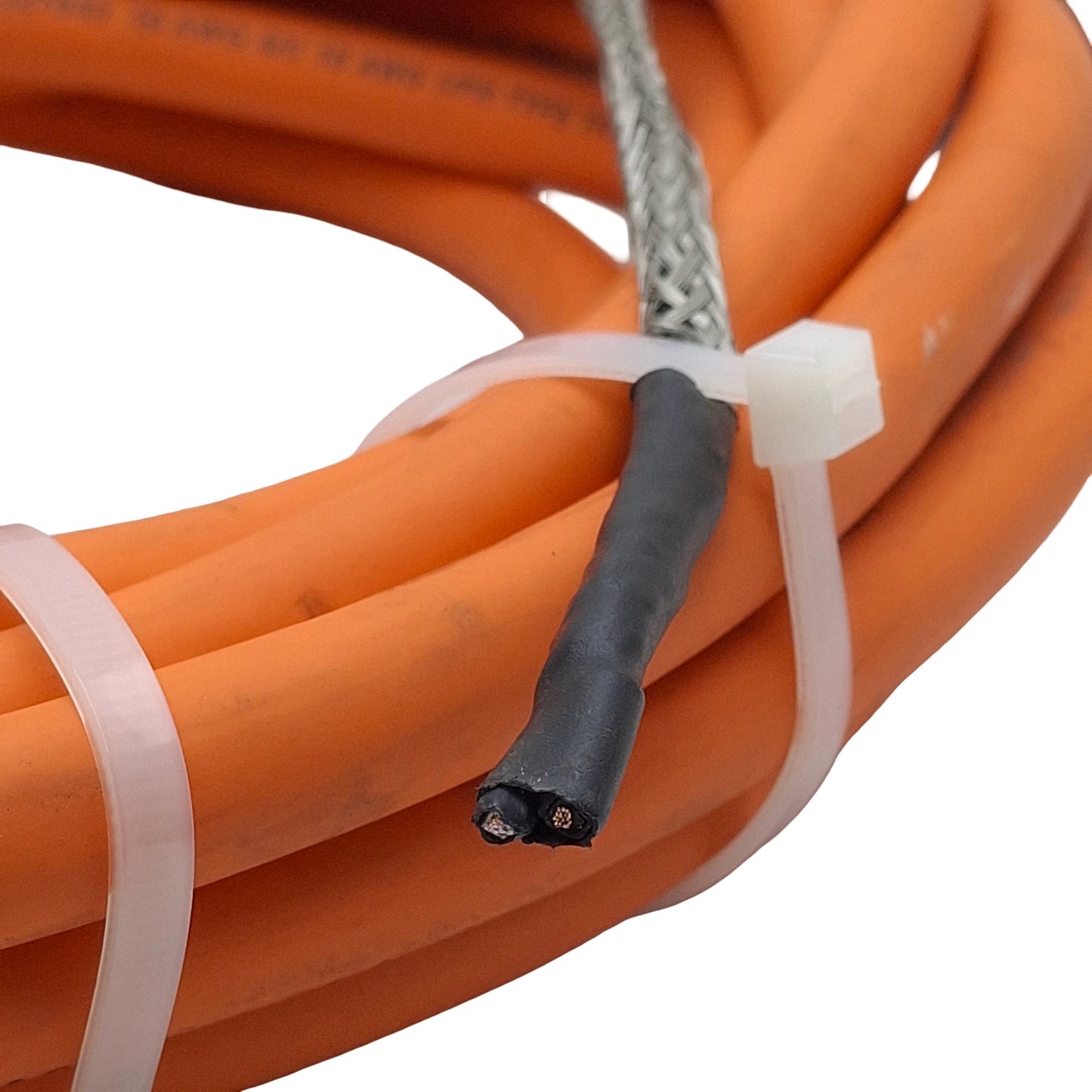Used Allen Bradley 2090-CPBM7DF-16AA05 Standard Cable for MP-Series, 16AWG, 5m