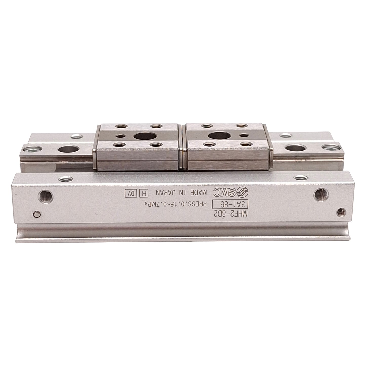 New SMC MHF2-8D2 Low Profile Pneumatic Gripper ø8mm Bore, 32mm Stroke, 0.7MPa M3x0.5