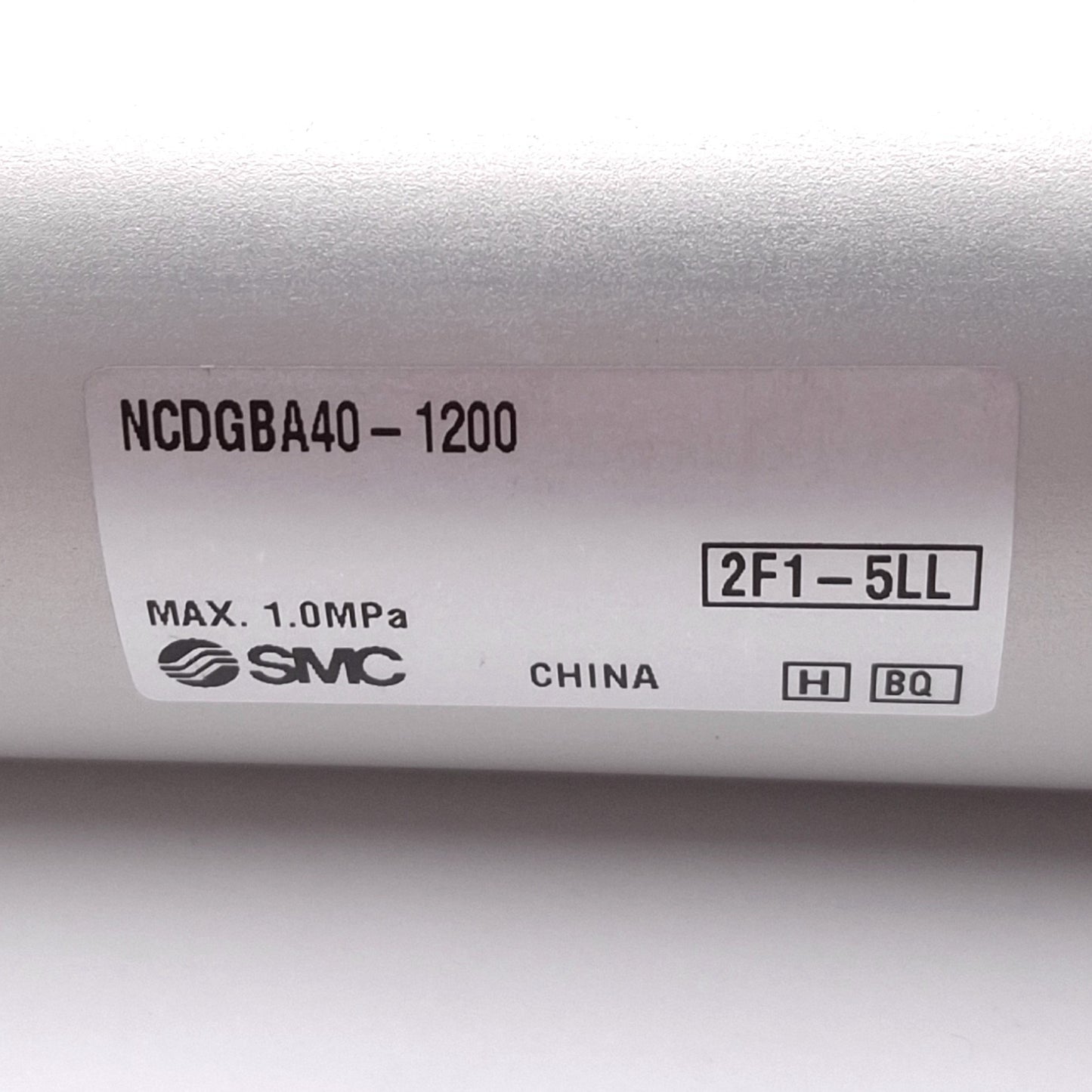 New SMC NCDGBA40-1200 Pneumatic Cylinder, 40mm Bore, 12in Stroke, 1/8in NPT, 145psi