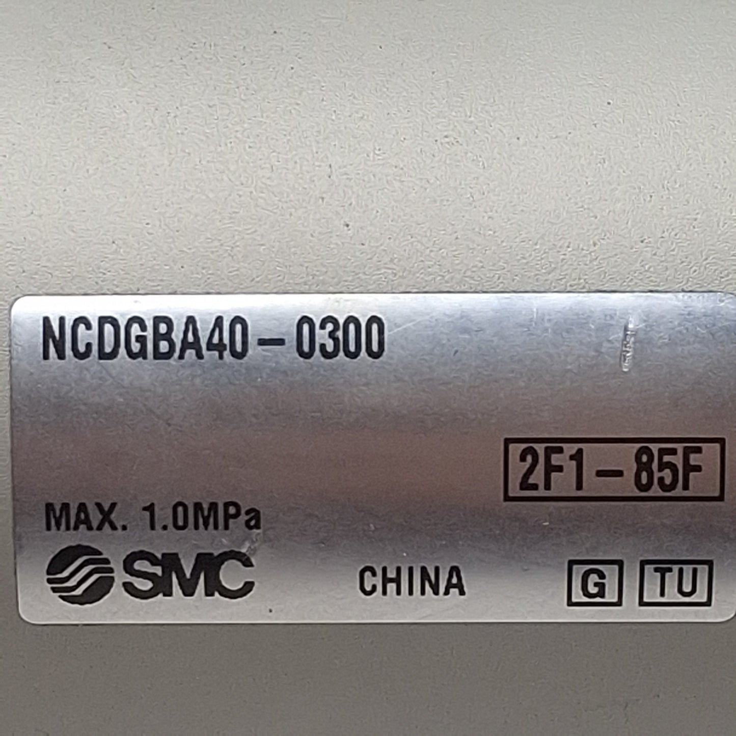 Used SMC NCDGBA40-0300 Pneumatic Cylinder, ø1-1/2in Bore, 3in Stroke, 1/8in NPT, 1MPa