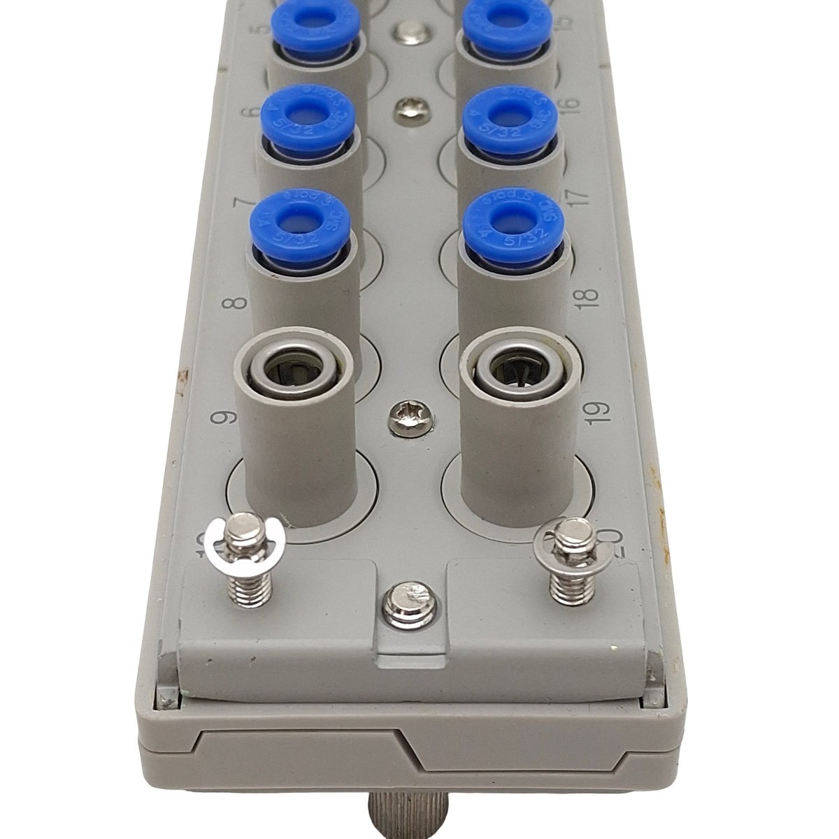 Used SMC KDM20-04 Rectangular Multi-Connector, 20-Port ø4mm One-Touch Tubes, 1MPa
