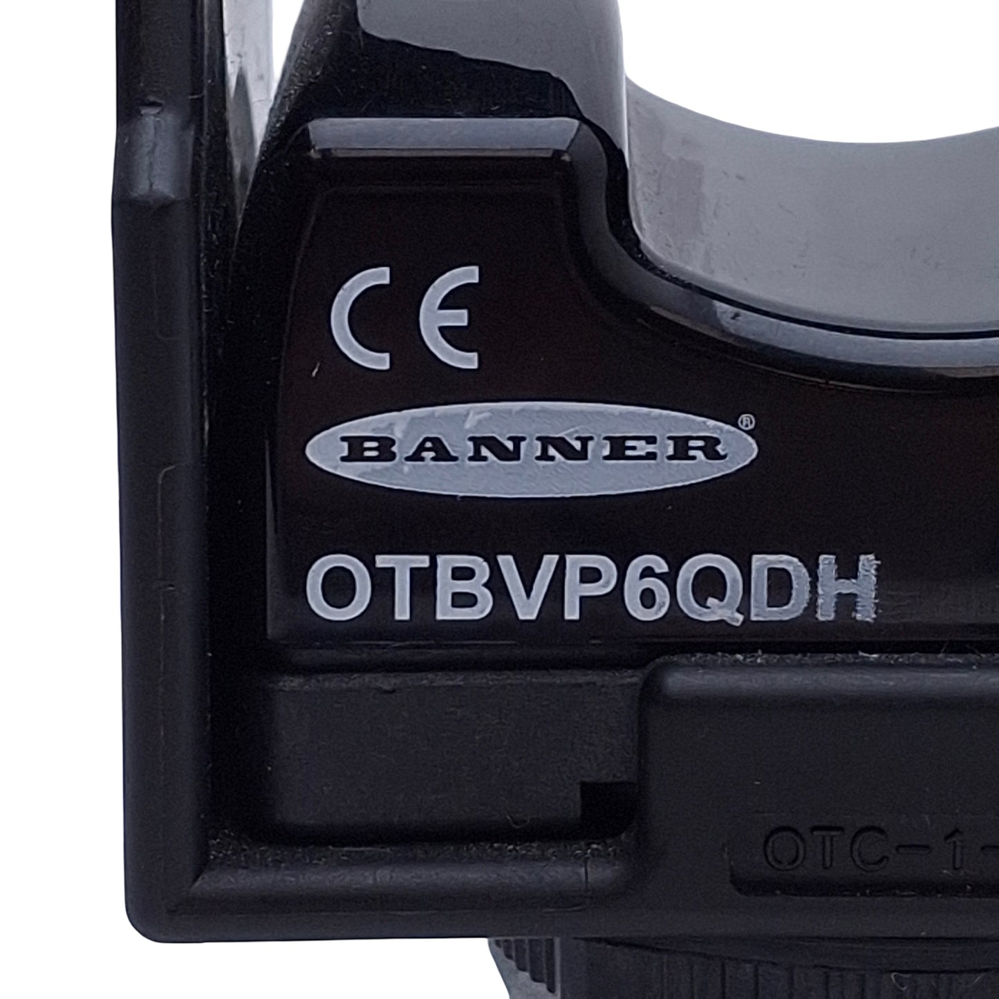 Used Banner OTBVP6QDH Optical Touch Button w/ Black Cover 10-30VDC, PNP, M12 4-Pin