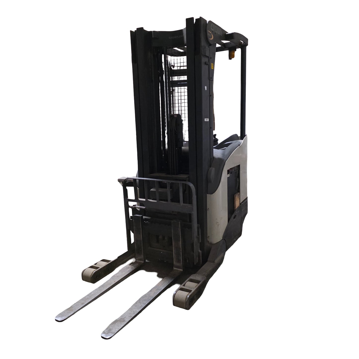 Used Crown RR5220-45 Narrow Aisle Reach Truck W/ Sideshift 4500Lbs Cap 210" Lift 36V