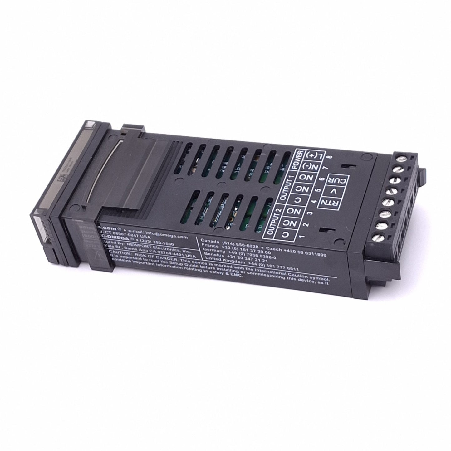 Used Omega CNi3244-C24 Temperature PID Controller, 4-Digit, 100-240VAC, 1/32 DIN