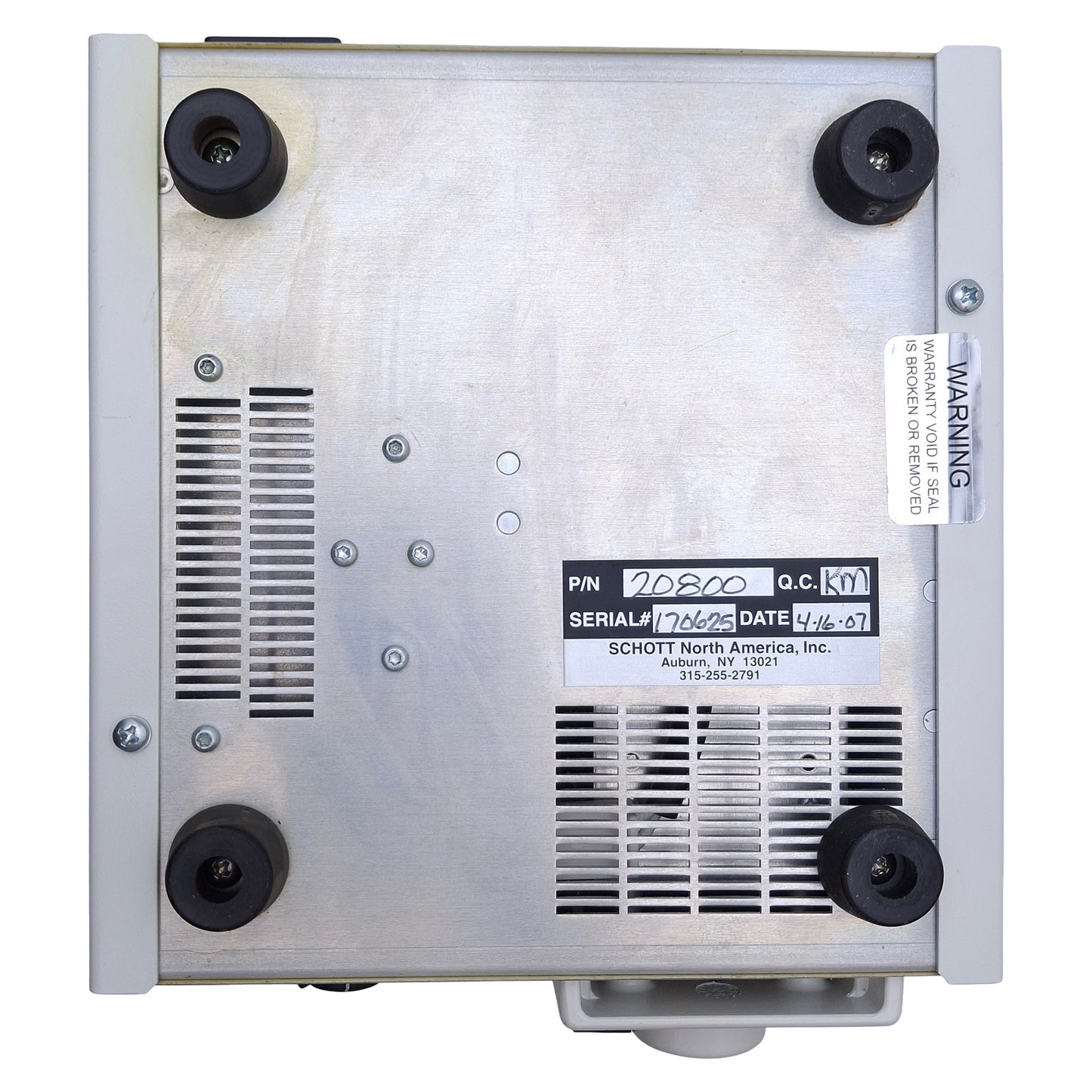 Used Schott A20800 DCR III Fiber Optic Light Source, EKE Lamp, 150W, 90-265VAC
