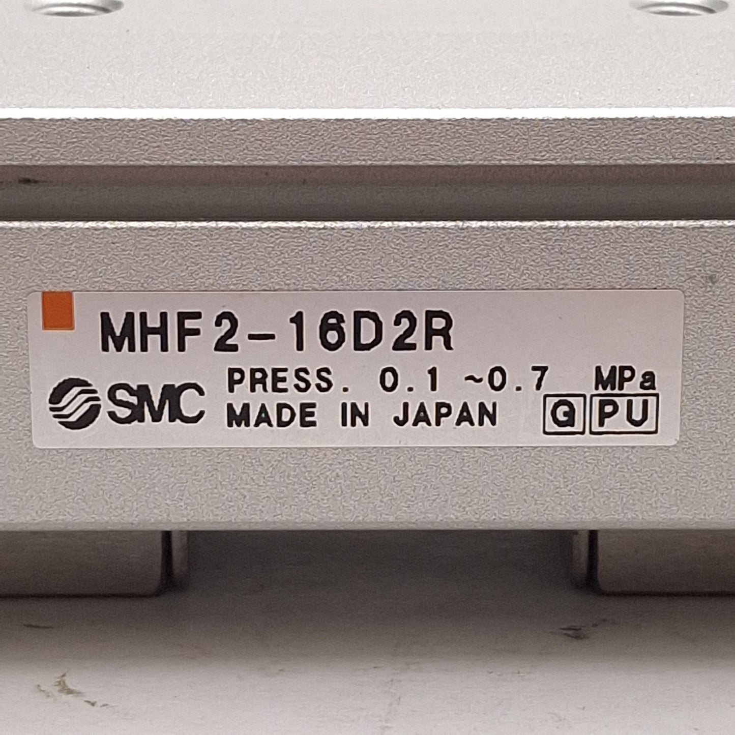 Used SMC MHF2-16D2R Pneumatic Gripper, ø16mm Bore, 64mm Stroke, 90N, 0.7MPa, M5x0.8