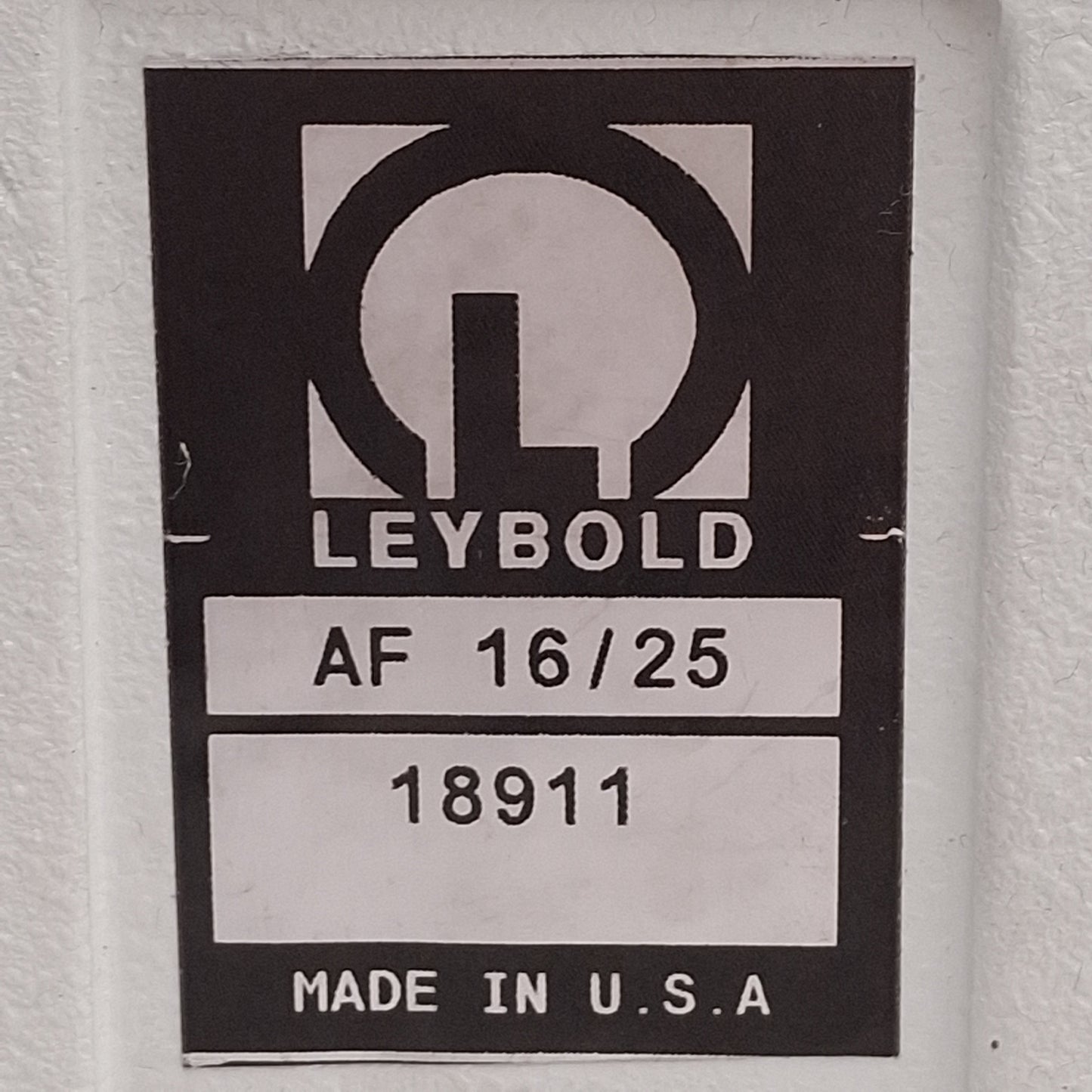Used Leybold AF 16/25 Trivac Vacuum Pump Oil Mist Exhaust Filter, DN 25 KF Flange