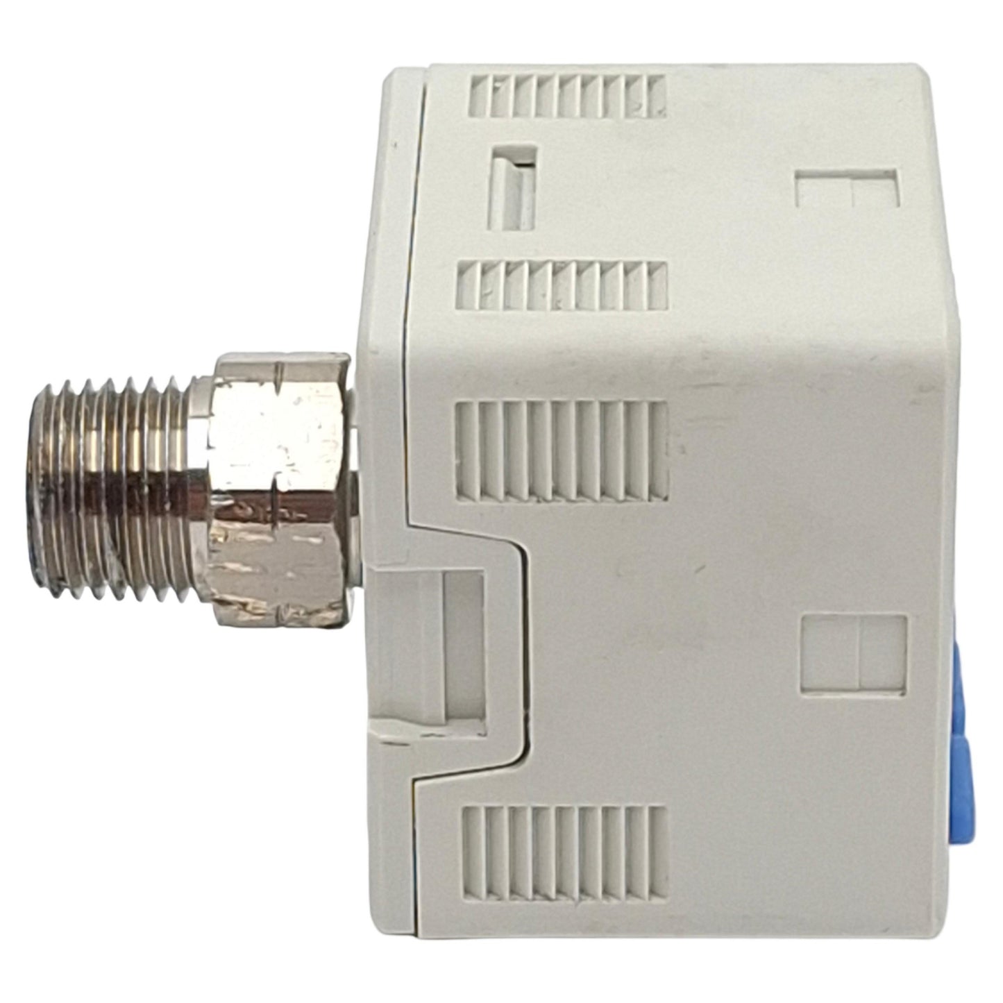 Used SMC ISE20B-T-P-N01 Digital Pressure Switch, PNP -14.5~145psi, 12-24VDC, 1/8" NPT