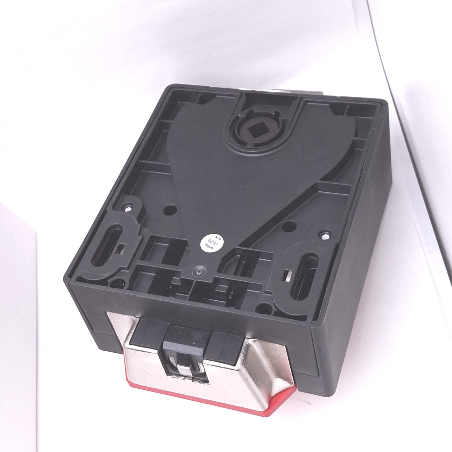 New Euchner MGB2-H-BA1A3-L-156394 Multifunctional Gate Box Handle Module, 2000N Max