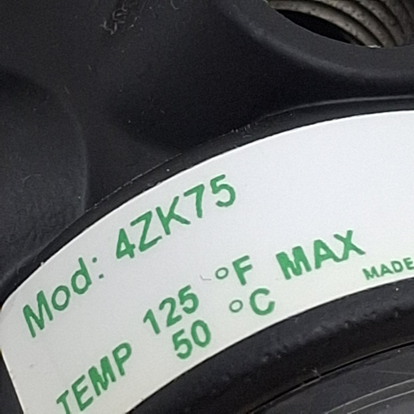 Used Speedaire 4ZK75 Pneumatic Filter Regulator, 1/4in NPT, 14cfm, 5µm, 150psi Max