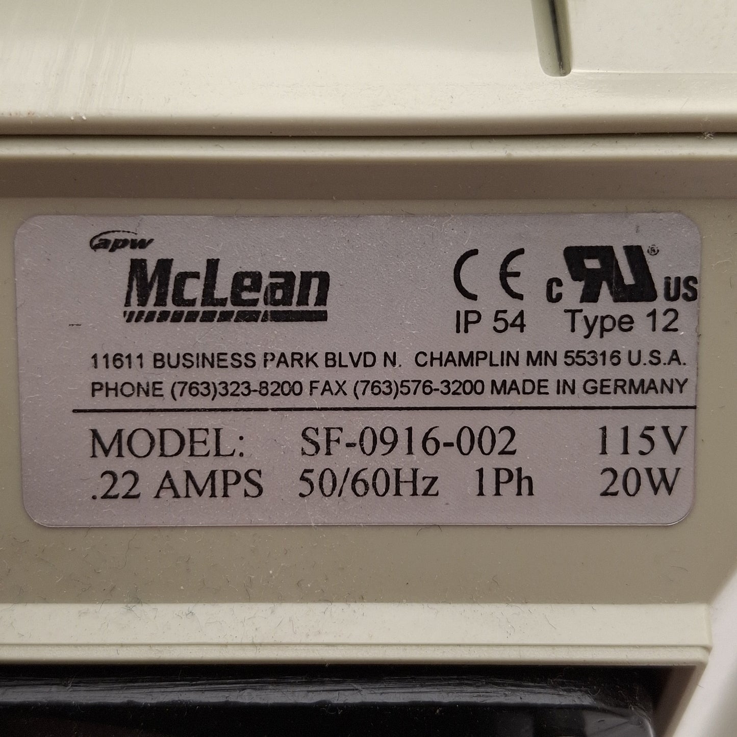 Used McLean SF-0916-002 Side-Mount Filter Fan, 75cfm, 20W, 115VAC 0.22A, 8in x 8in
