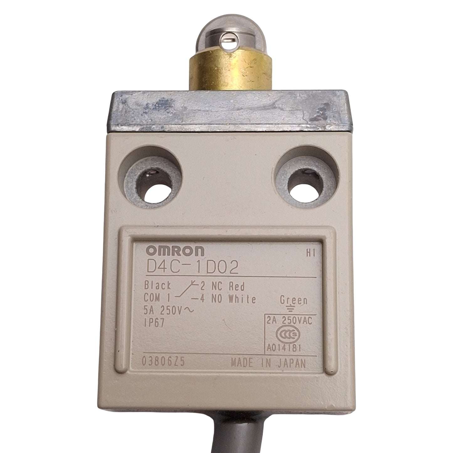 New Omron D4C-1D02 Limit Switch, Roller Plunger, SPDT, 5A 250VAC / 4A 30VDC, 11m