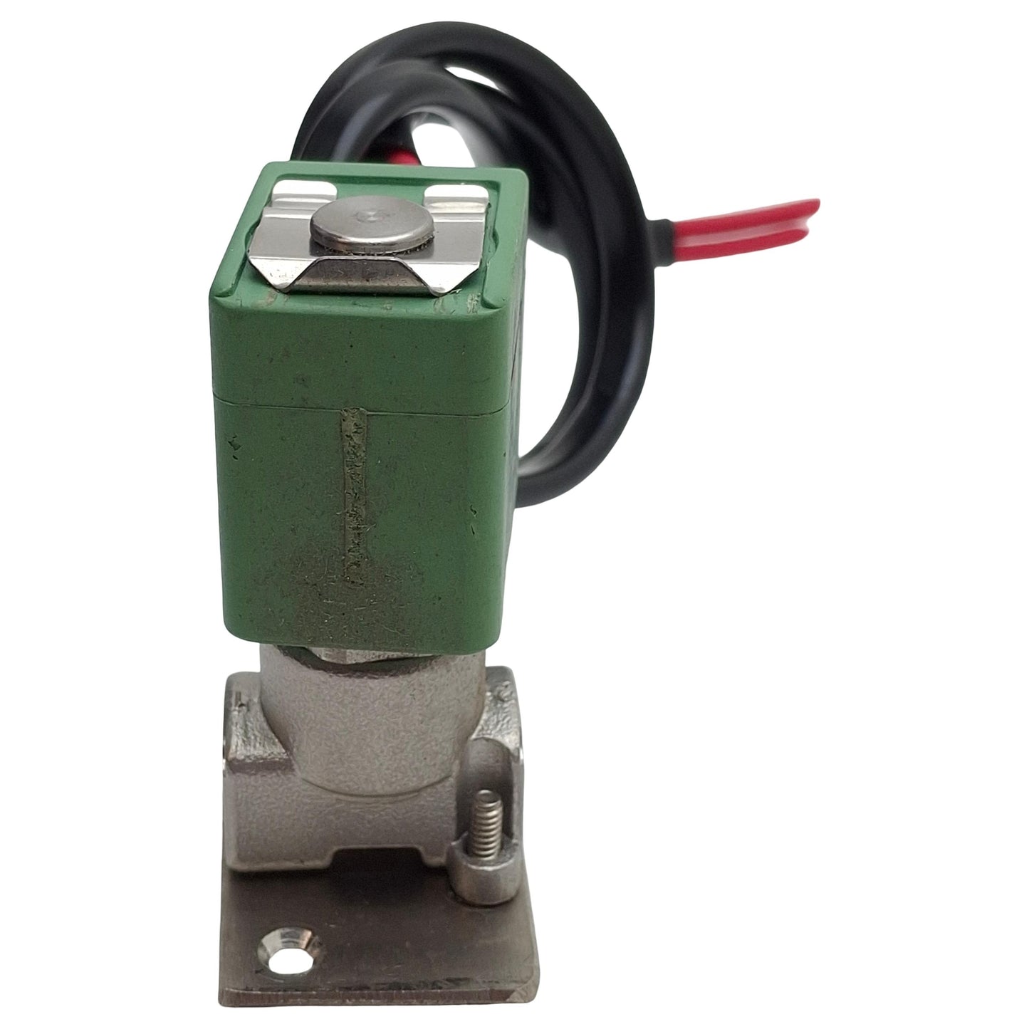 Used Asco U8256B46V Solenoid Valve, 2-Way NC, 1/8in NPT, 135psi, 110/120VAC Coil