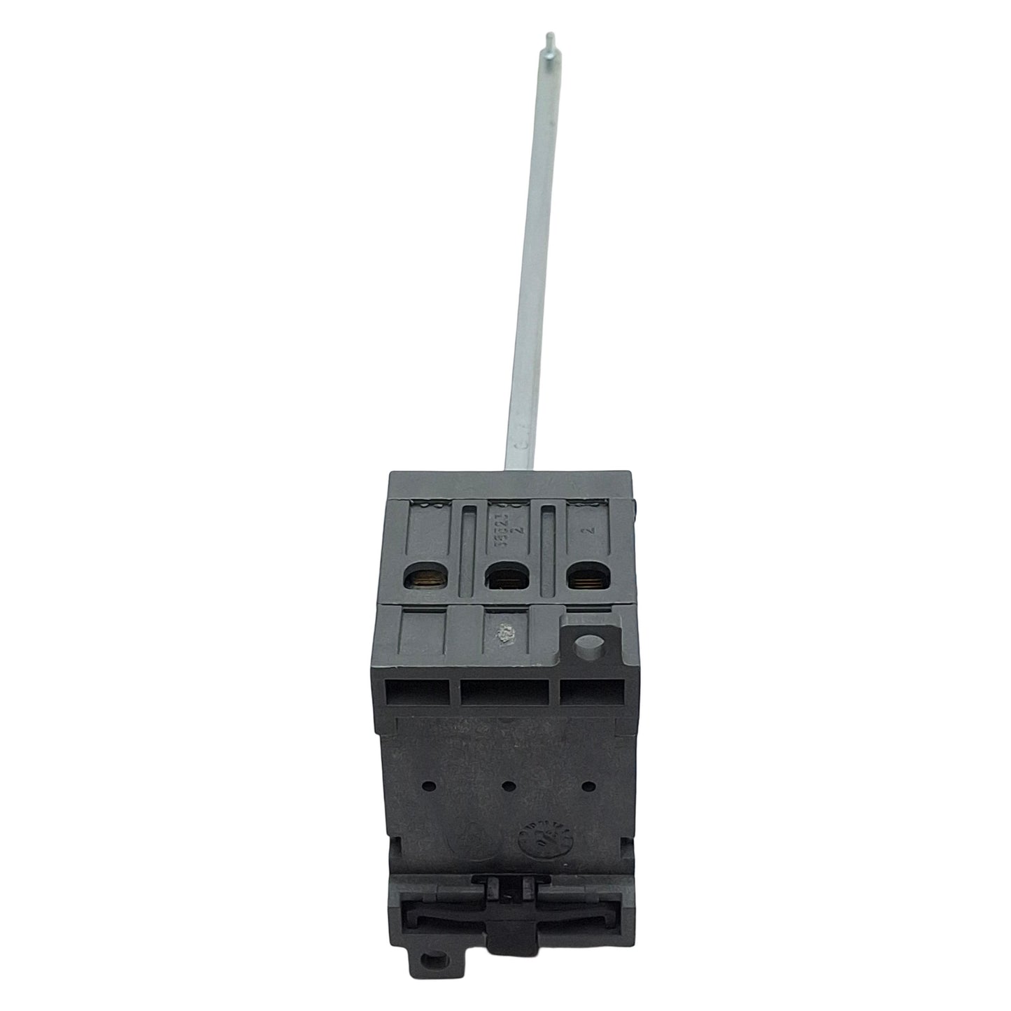 Used ABB OT32E3 Disconnect Switch, 3-Pole, 40A 600VAC, DIN Rail Mount, 6in Extension