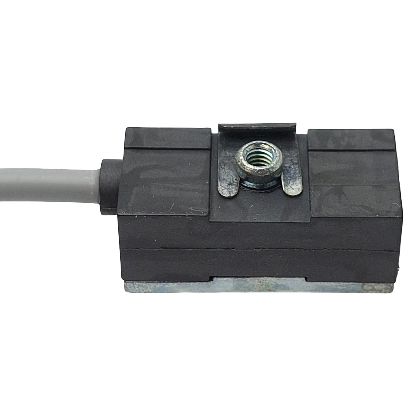 New – Open box Festo SMEO-1-LED-24-K5-B Proximity Sensor, Bipolar N/O, 12-27VDC, 3-Wire Lead 5m