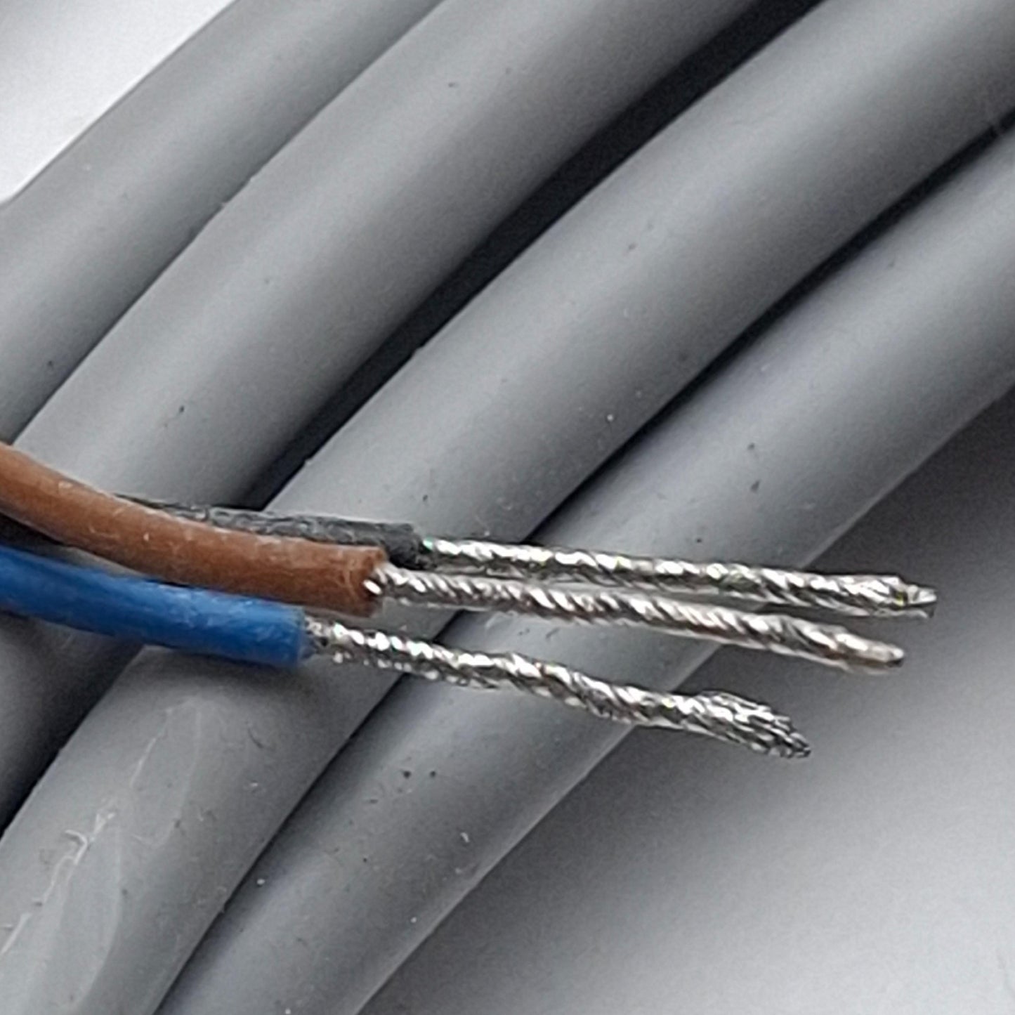 New – Open box Festo SMEO-1-LED-24-K5-B Proximity Sensor, Bipolar N/O, 12-27VDC, 3-Wire Lead 5m