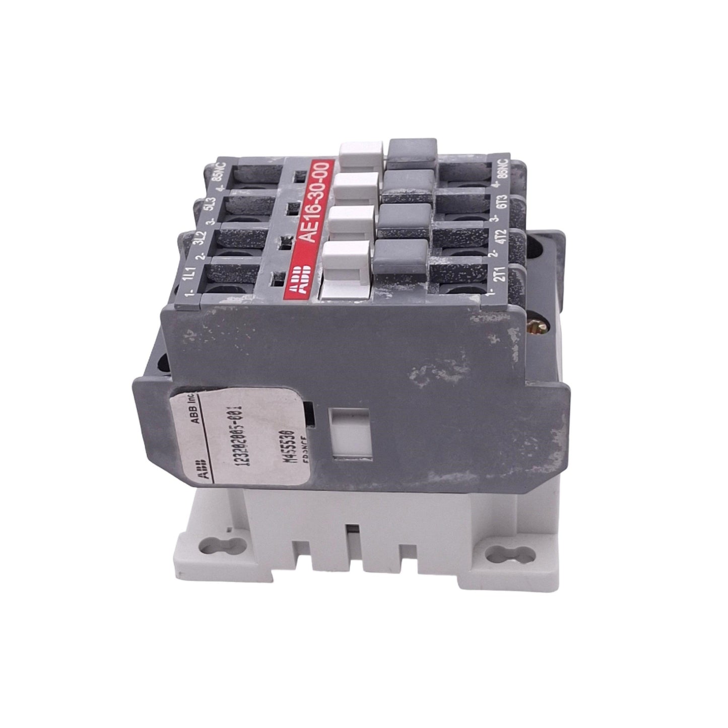 Used ABB AE16-30-00 Contactor, 3-Poles NO, 600VAC 30A 15HP, DIN Rail, 24VDC Coil