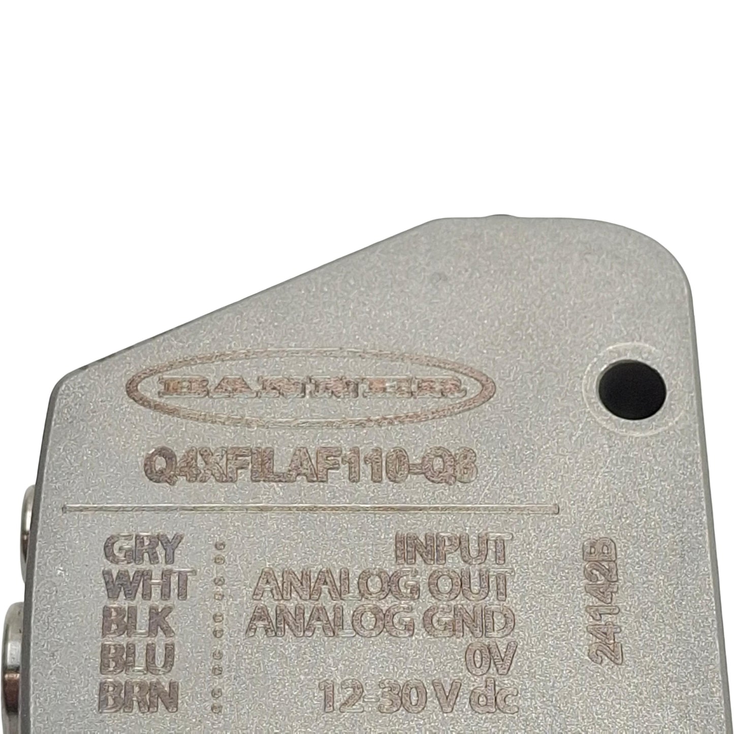 Used Banner Q4XFILAF110-Q8 Photoelectric Sensor 110mm Range, 12-30VDC, 4-20mA, 5P M12