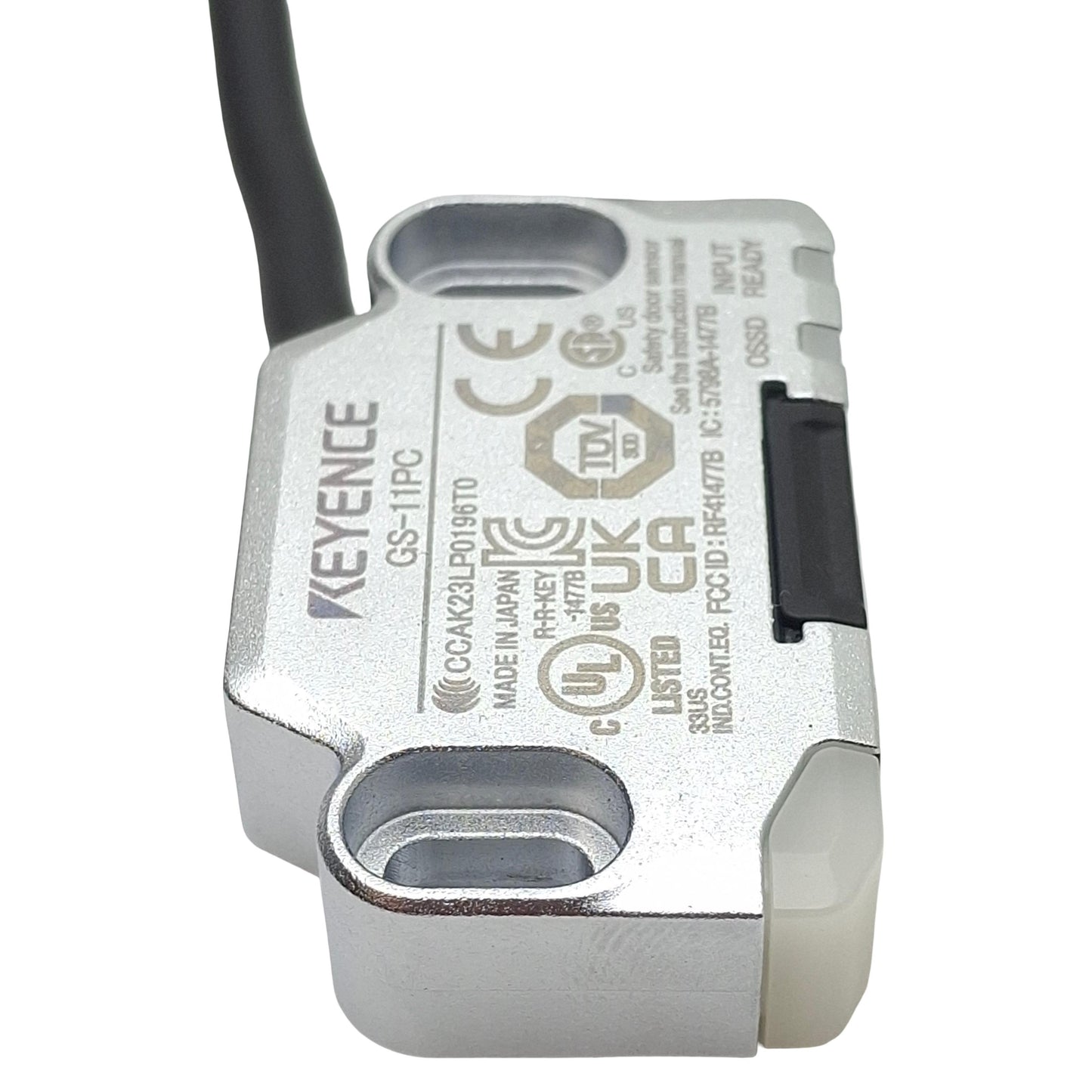 Used Keyence GS-11PC Safety Interlocking Switch PNP 24VDC 0.8W, 18/14mm Range, 8P M8