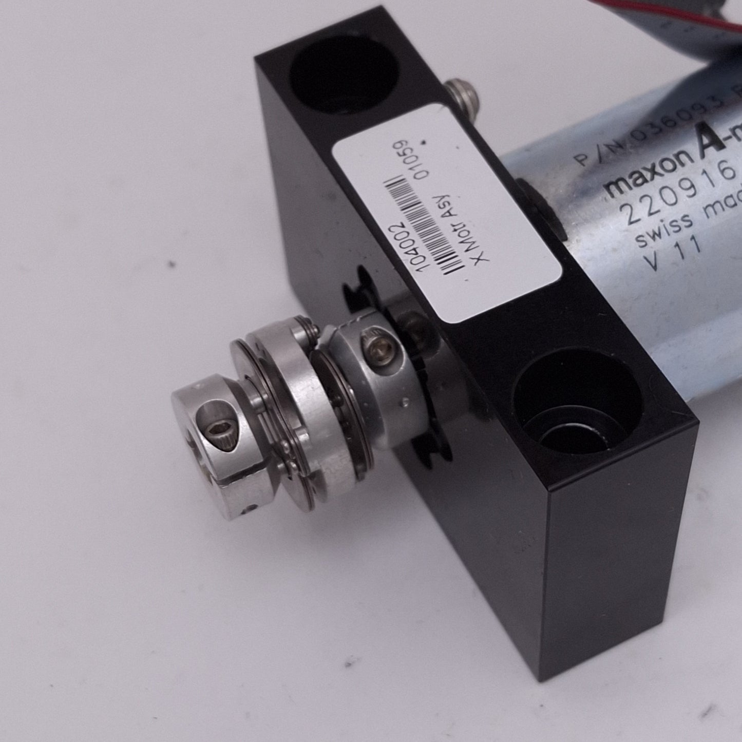 Used Maxon 220916 A-Max DC Motor, 32mm, Graphite Brushes w/ 1000CPR Encoder, 24VDC