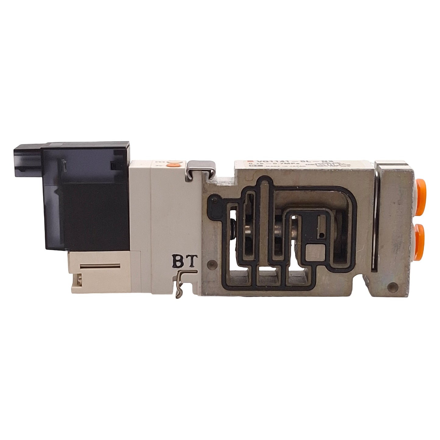 Used SMC VQ1141-5L-N3 Solenoid Valve 2-Position Single, ø5/32in One-Touch, 24VDC Coil