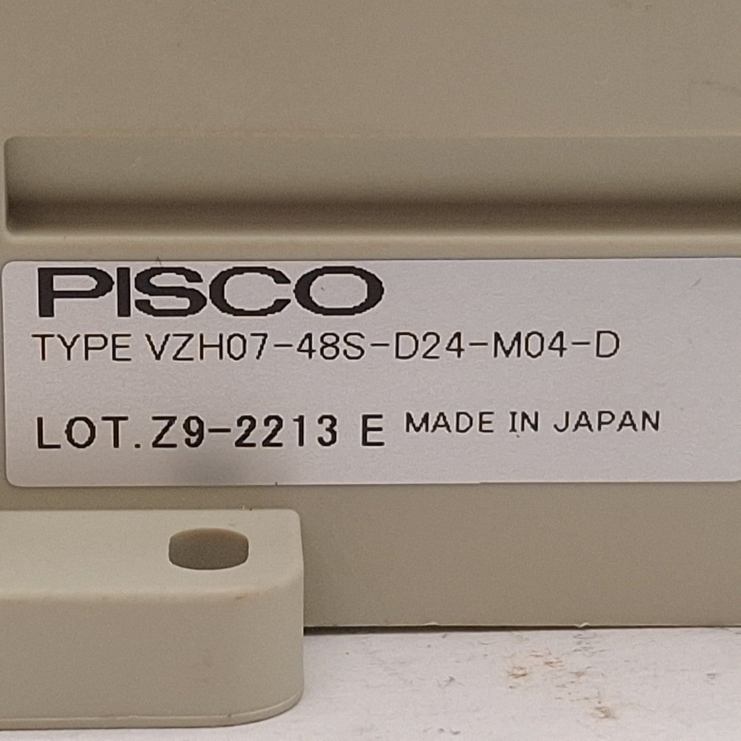 New – Open box Pisco VZH07-48S-D24-M04-D Vacuum Generator Manifold, 4-Station, 24VDC Coils