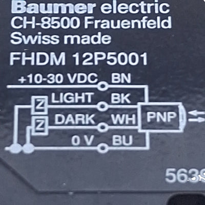 Used Baumer Electric FHDM 12P5001 Photoelectric Sensor PNP, 15-300mm Range, 10-30VDC