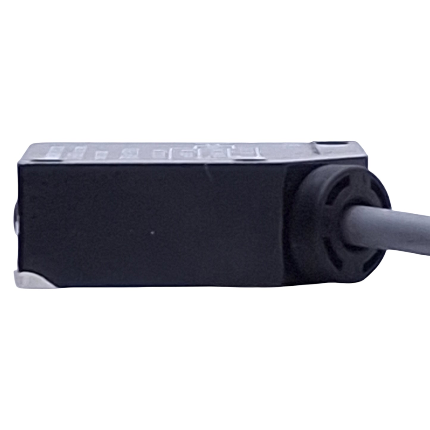 Used Baumer Electric FHDM 12P5001 Photoelectric Sensor PNP, 15-300mm Range, 10-30VDC