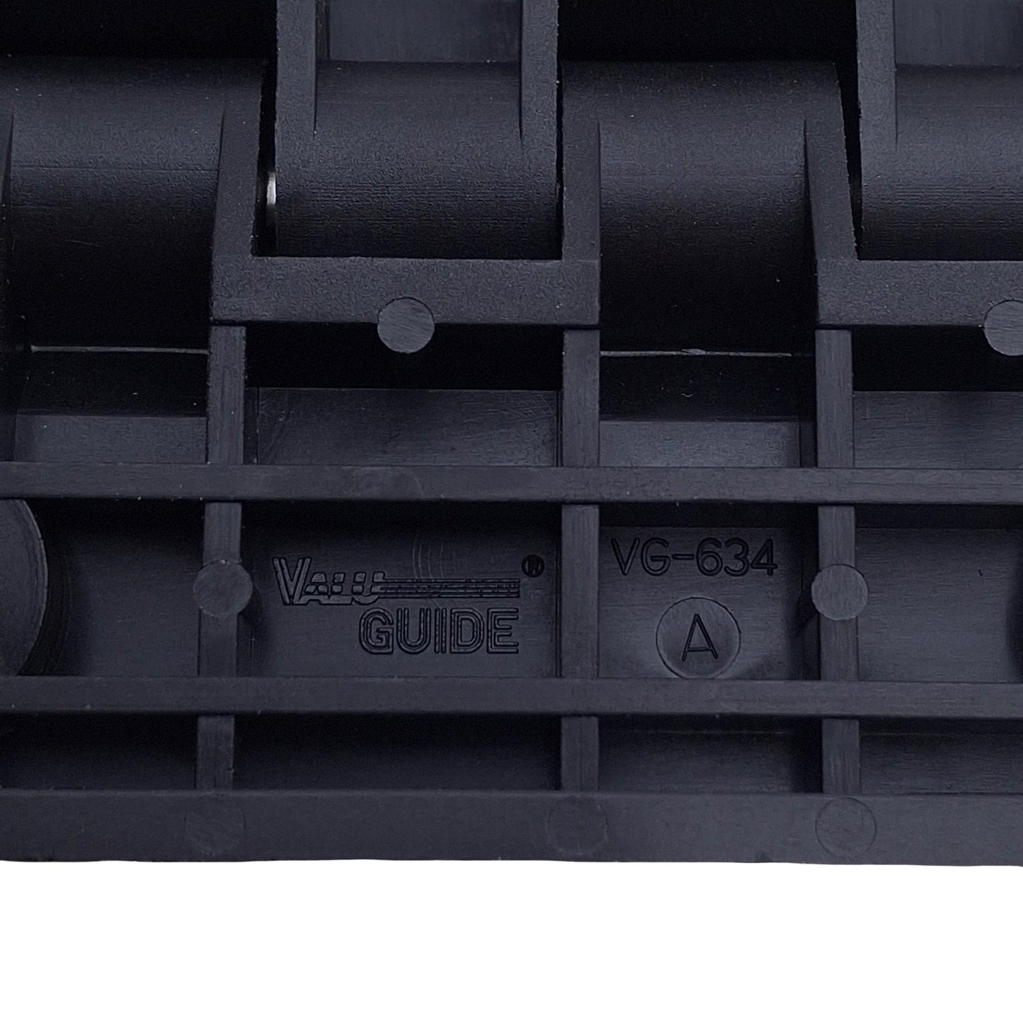 New – Open box Value Guide VG-634-AA Heavy Duty Plastic Hinge 102mm x 80mm, 49.5mm x 72.5mm C2C